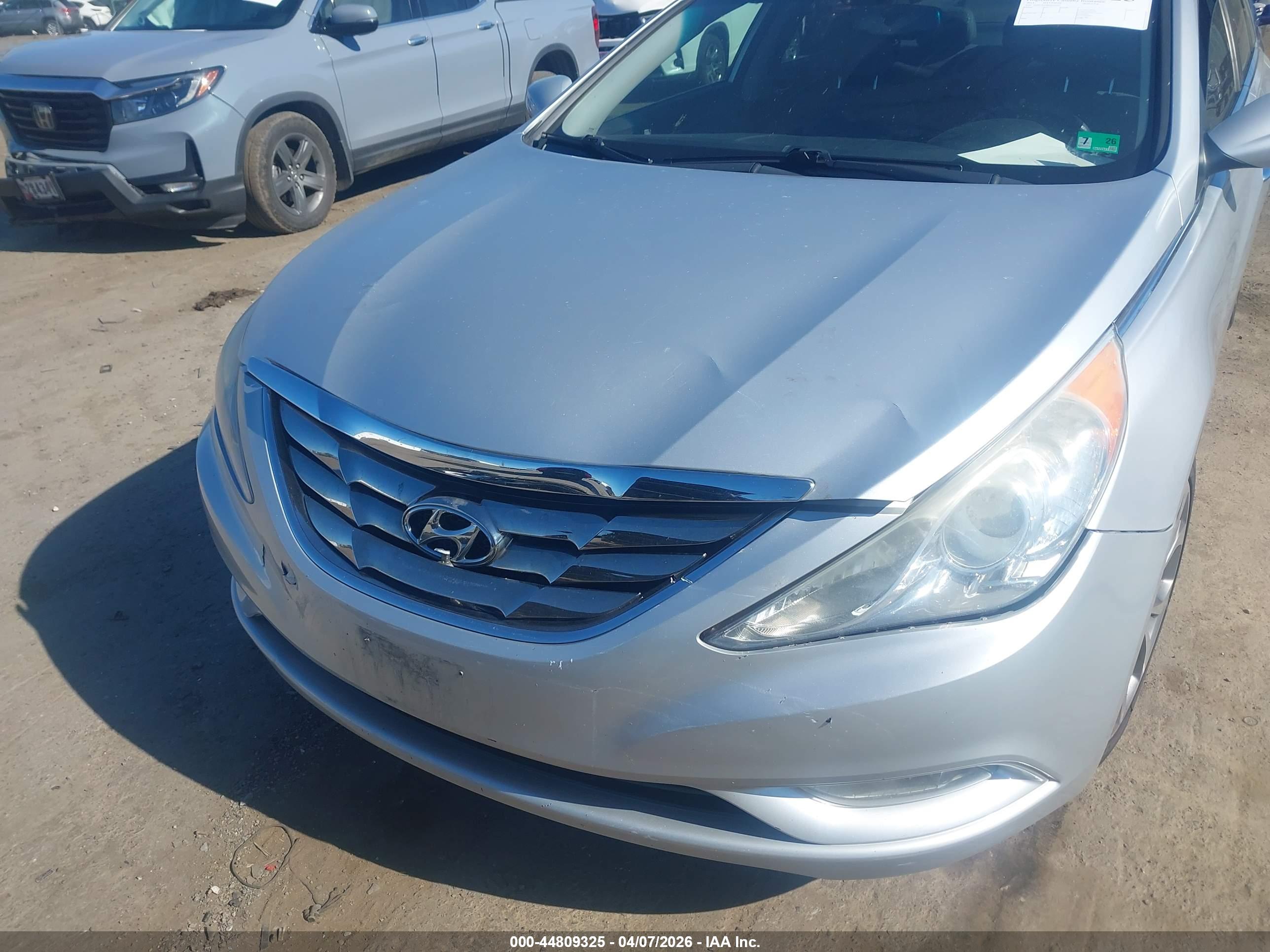 HYUNDAI SONATA image 6