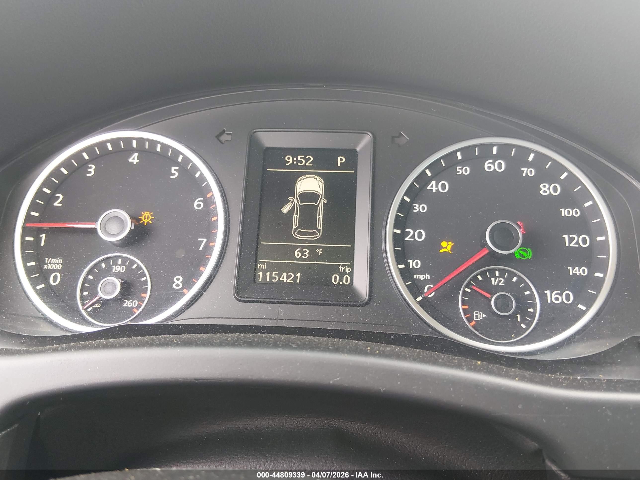 VOLKSWAGEN TIGUAN image 7