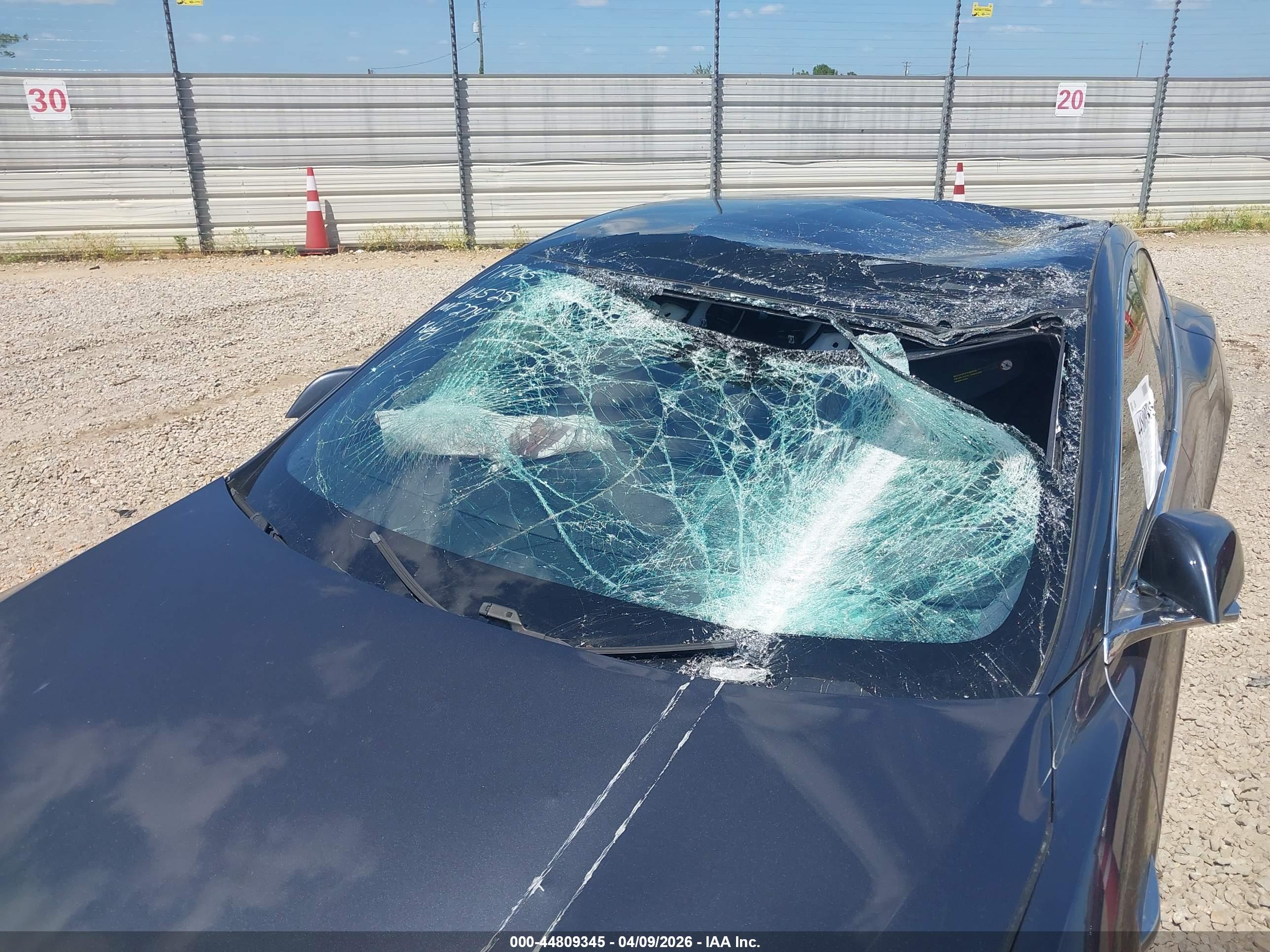 TESLA MODEL image 6