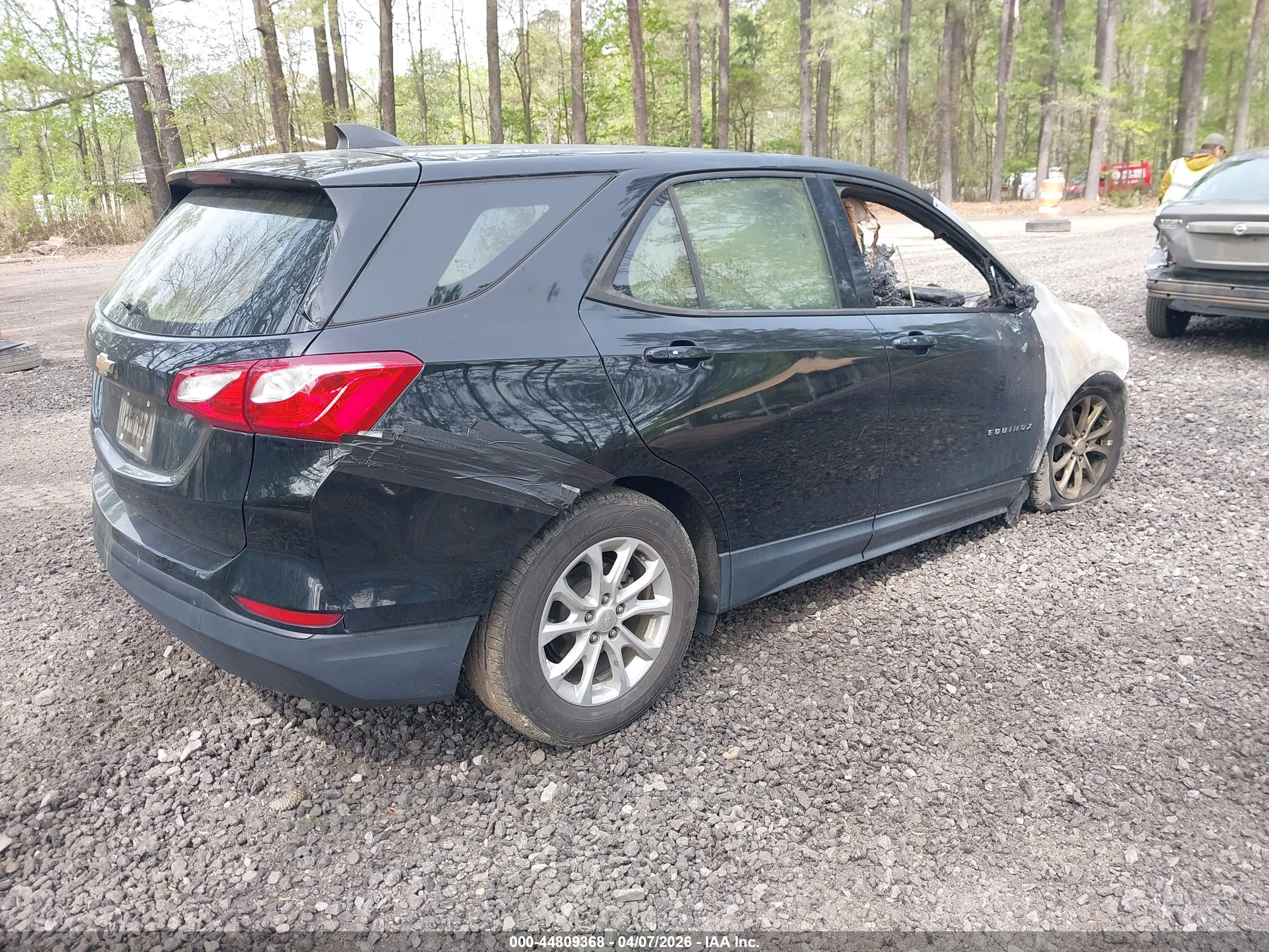 CHEVROLET EQUINOX image 4