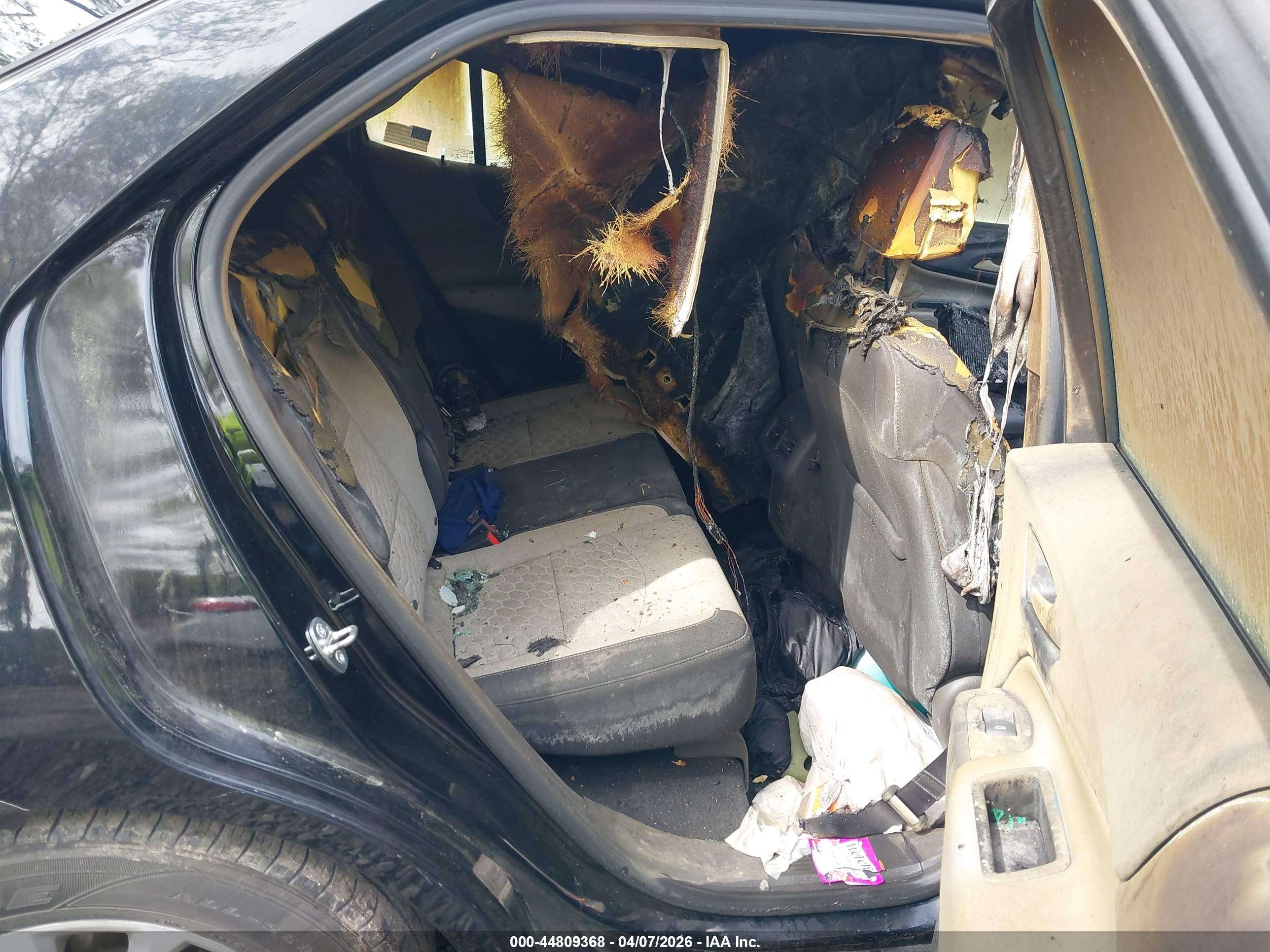 CHEVROLET EQUINOX image 8