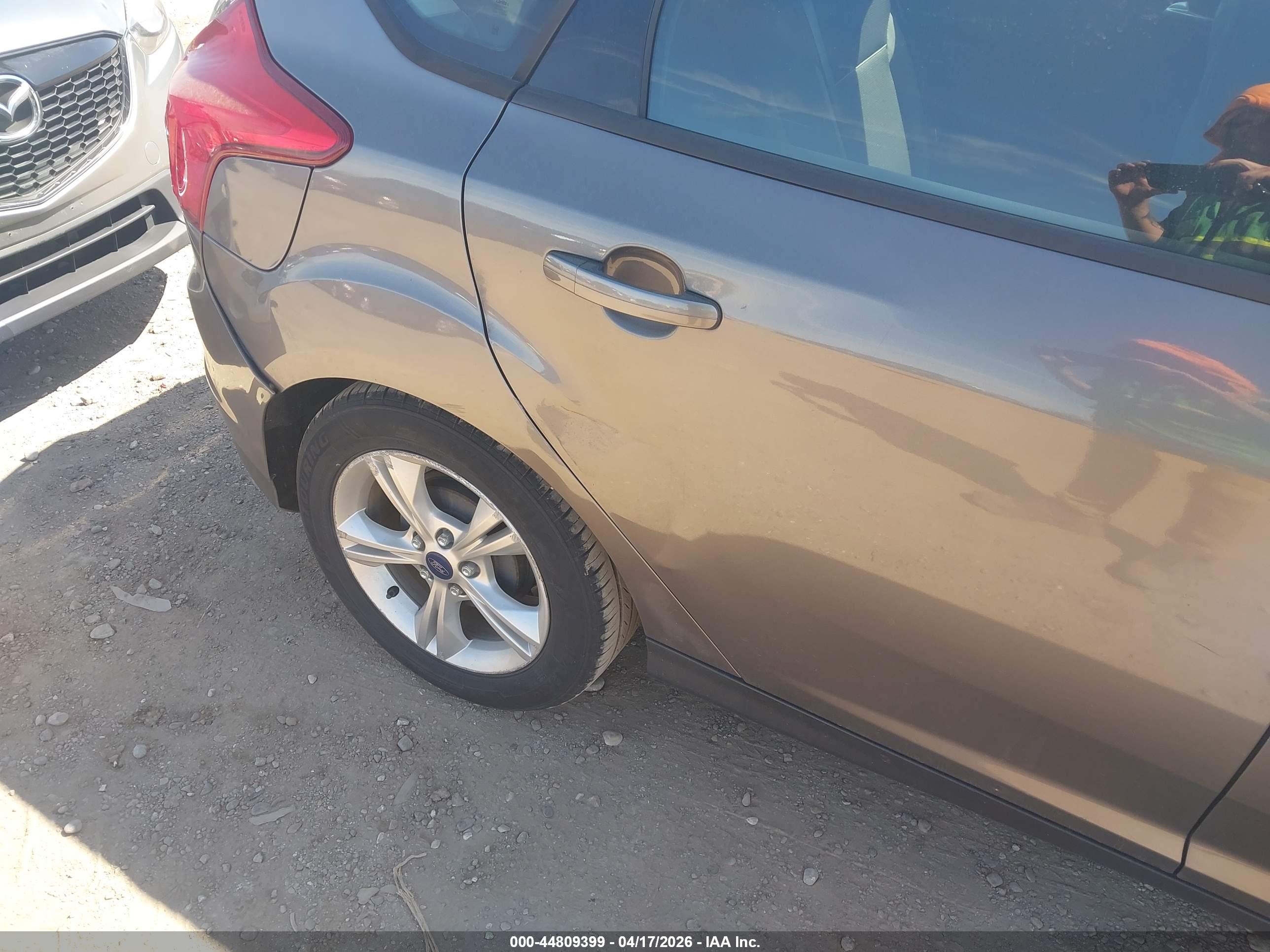 FORD FOCUS image 6