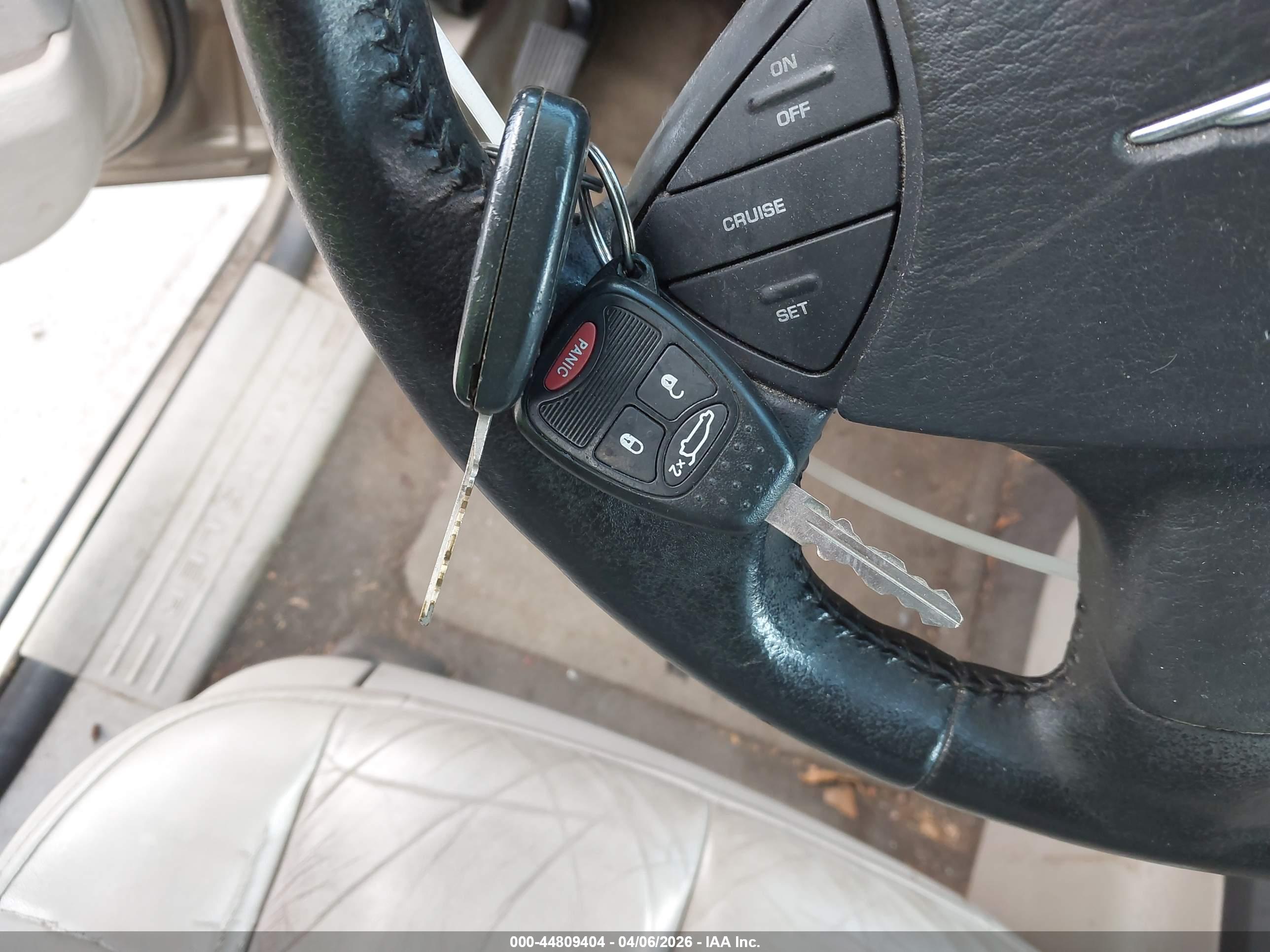 CHRYSLER PACIFICA image 11