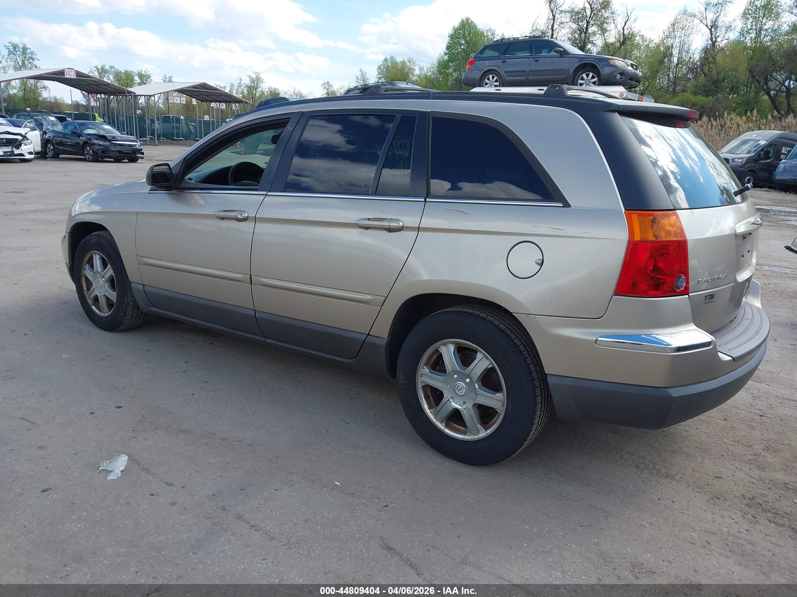 CHRYSLER PACIFICA image 3