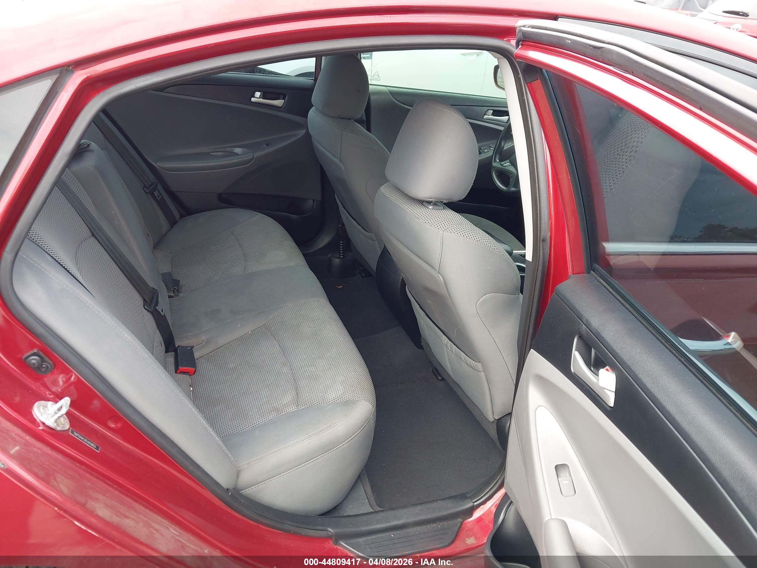 HYUNDAI SONATA image 8