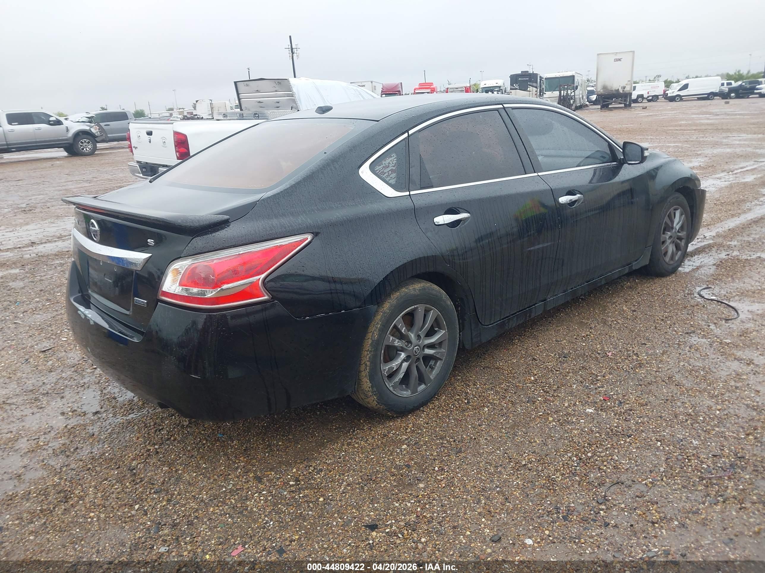 NISSAN ALTIMA image 4