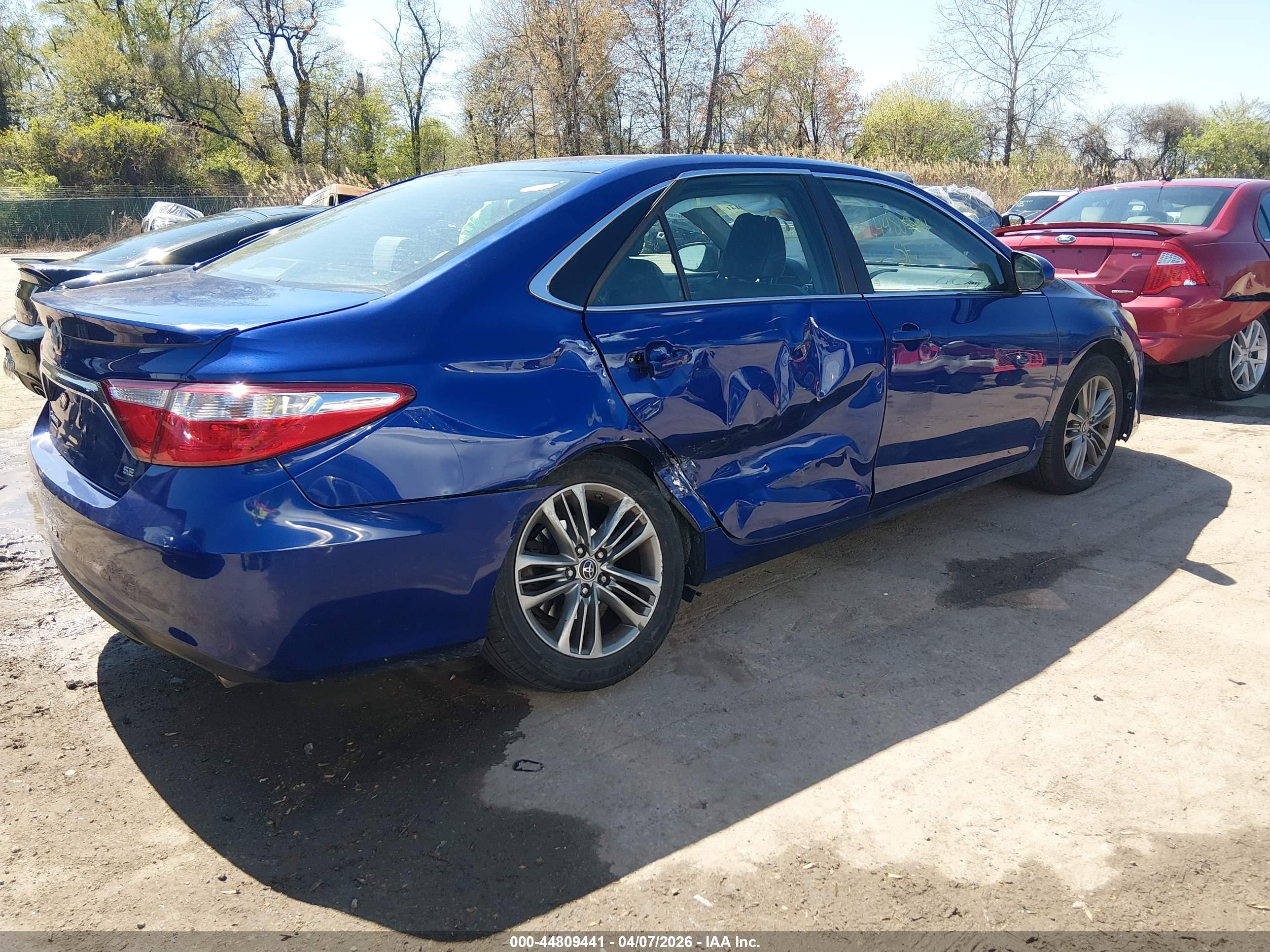 TOYOTA CAMRY image 4