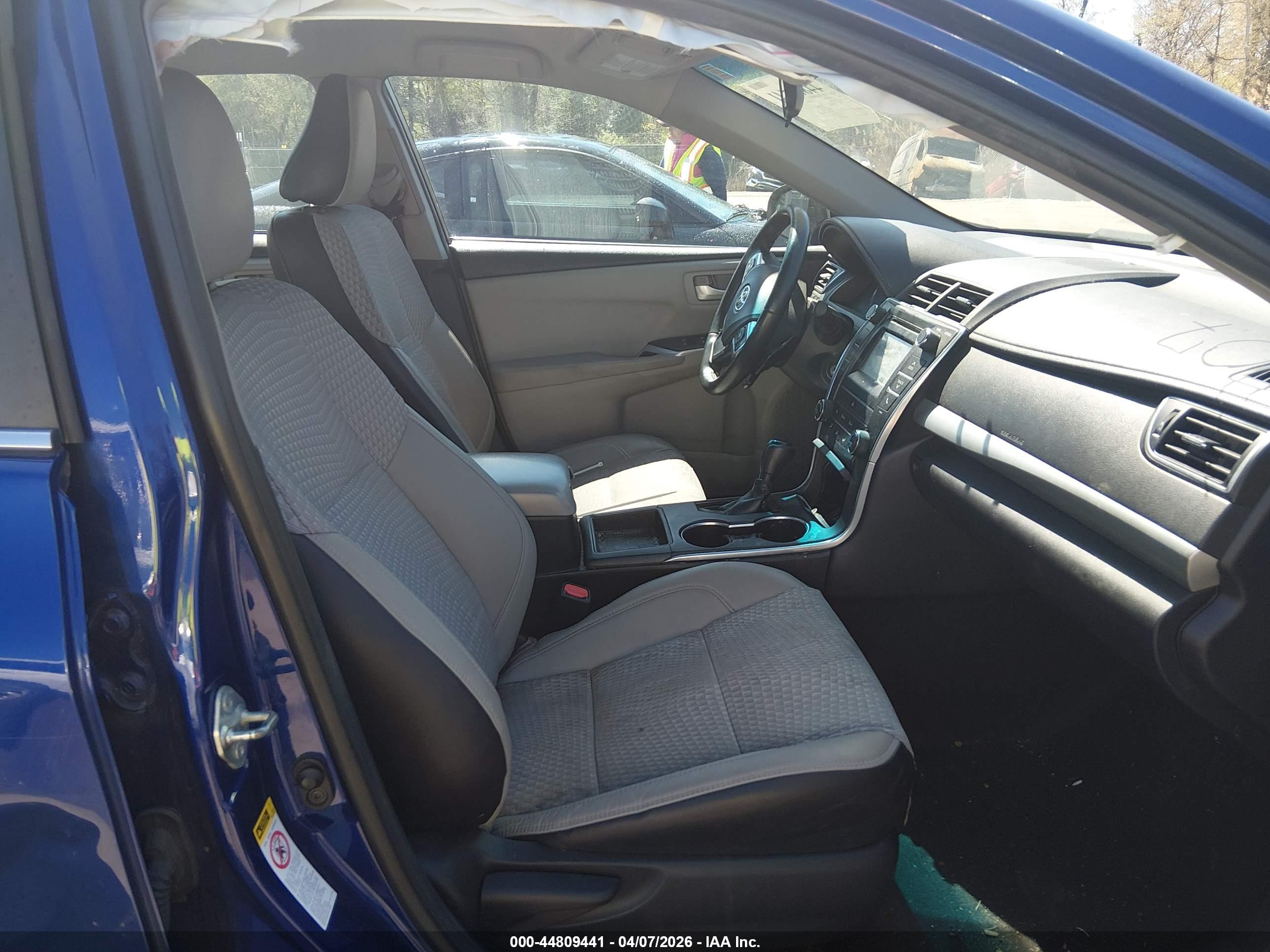 TOYOTA CAMRY image 5