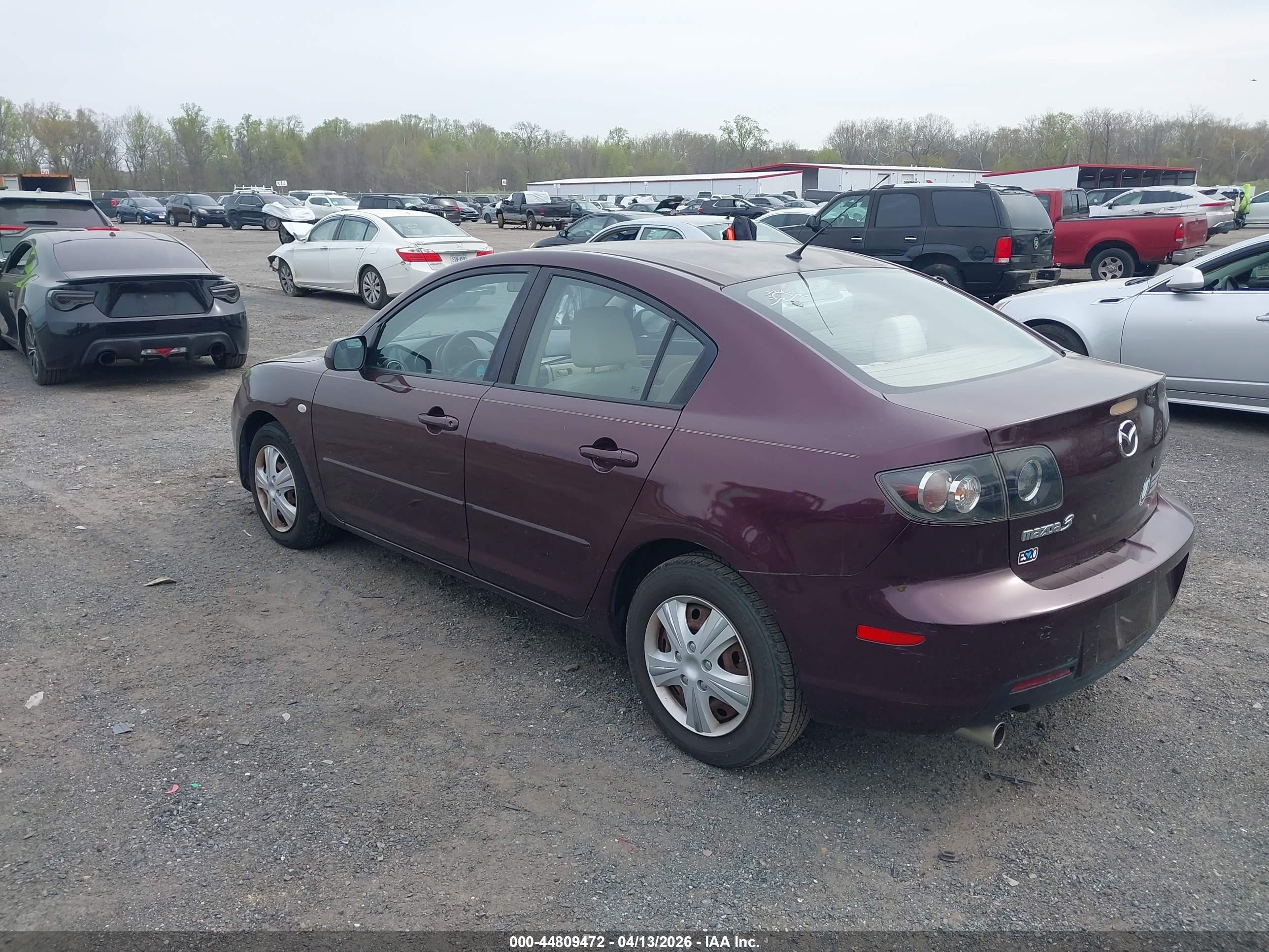 MAZDA MAZDA3 image 3