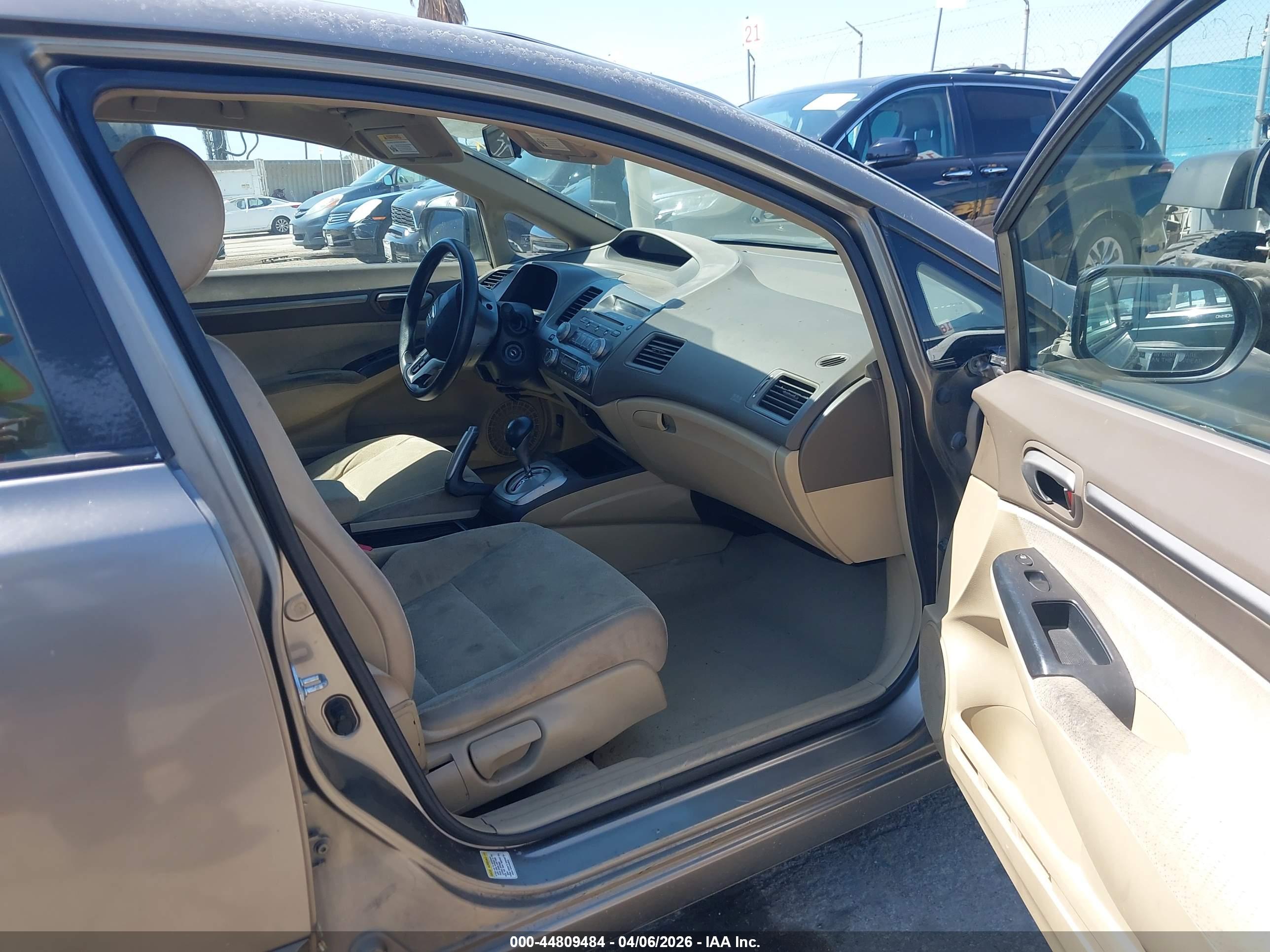 HONDA CIVIC image 5