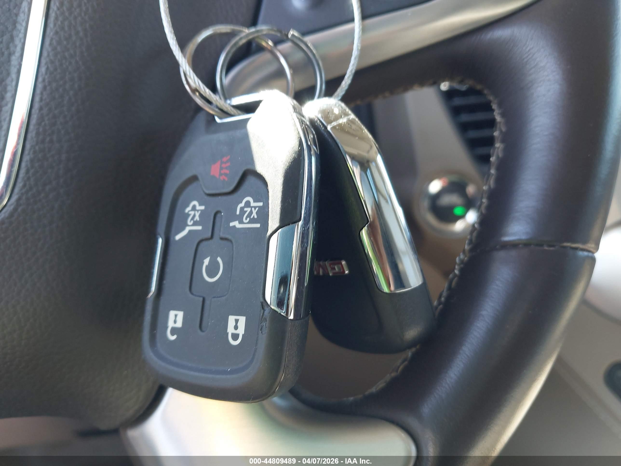 GMC YUKON image 11