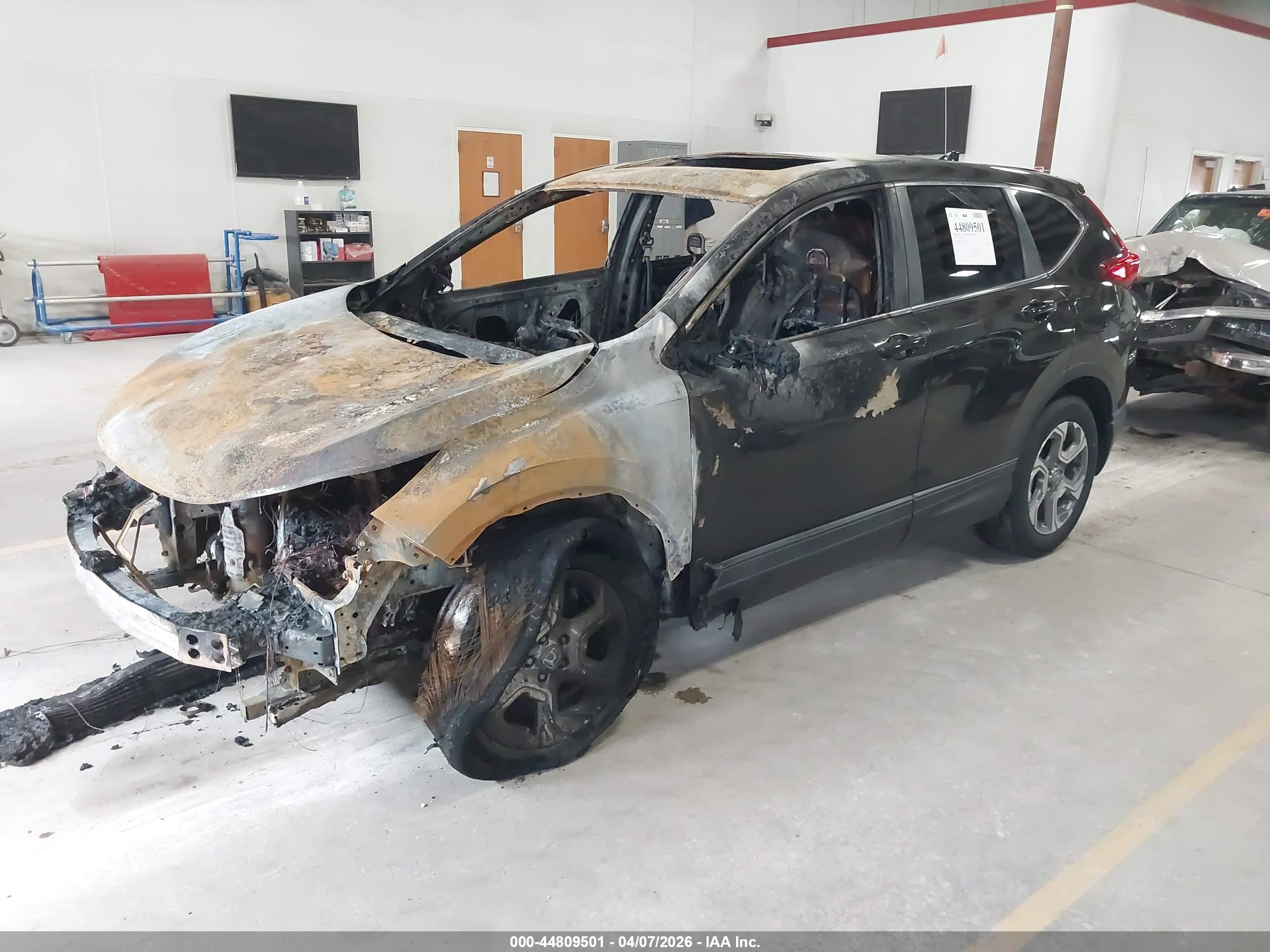 HONDA CR-V image 2