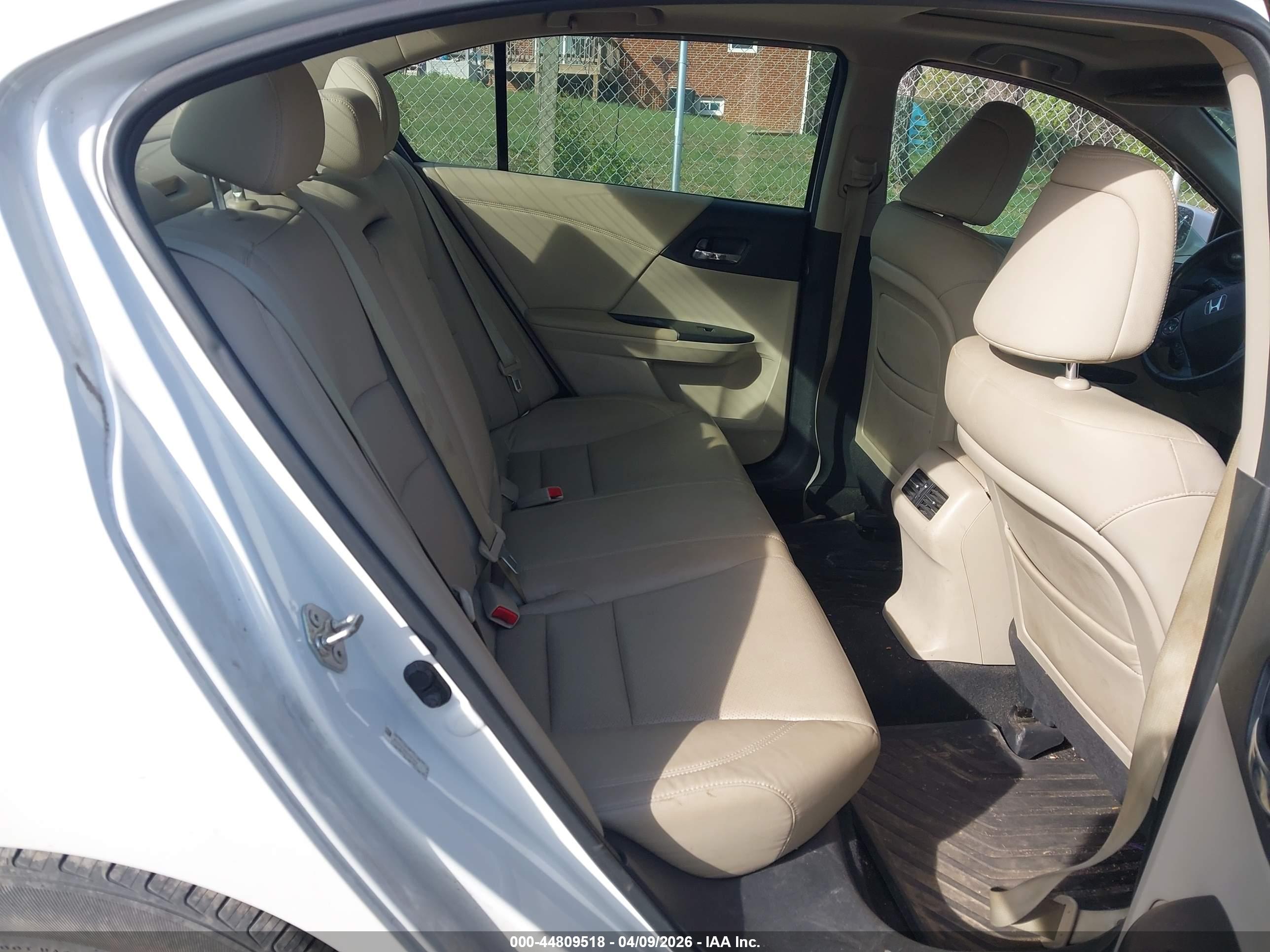 HONDA ACCORD image 8