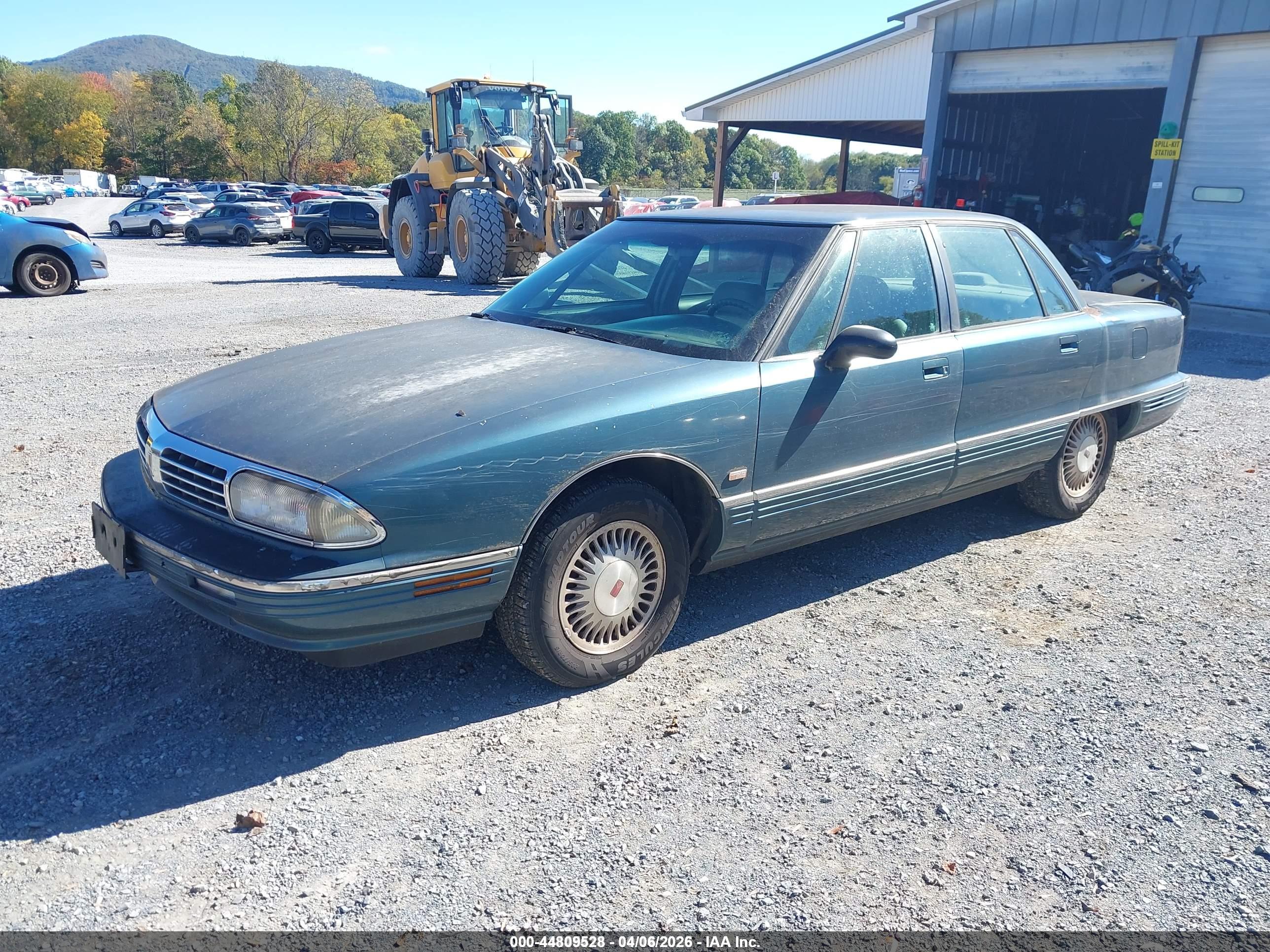 OLDSMOBILE 98 image 2