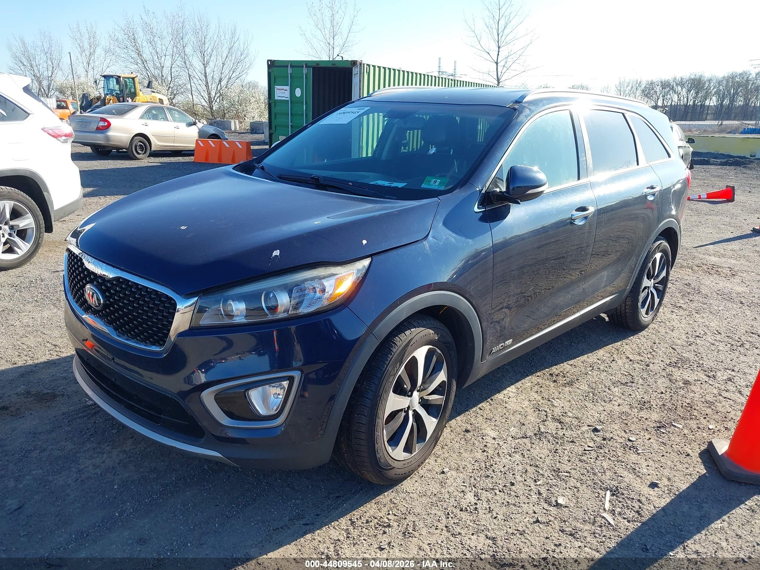 KIA SORENTO image 2
