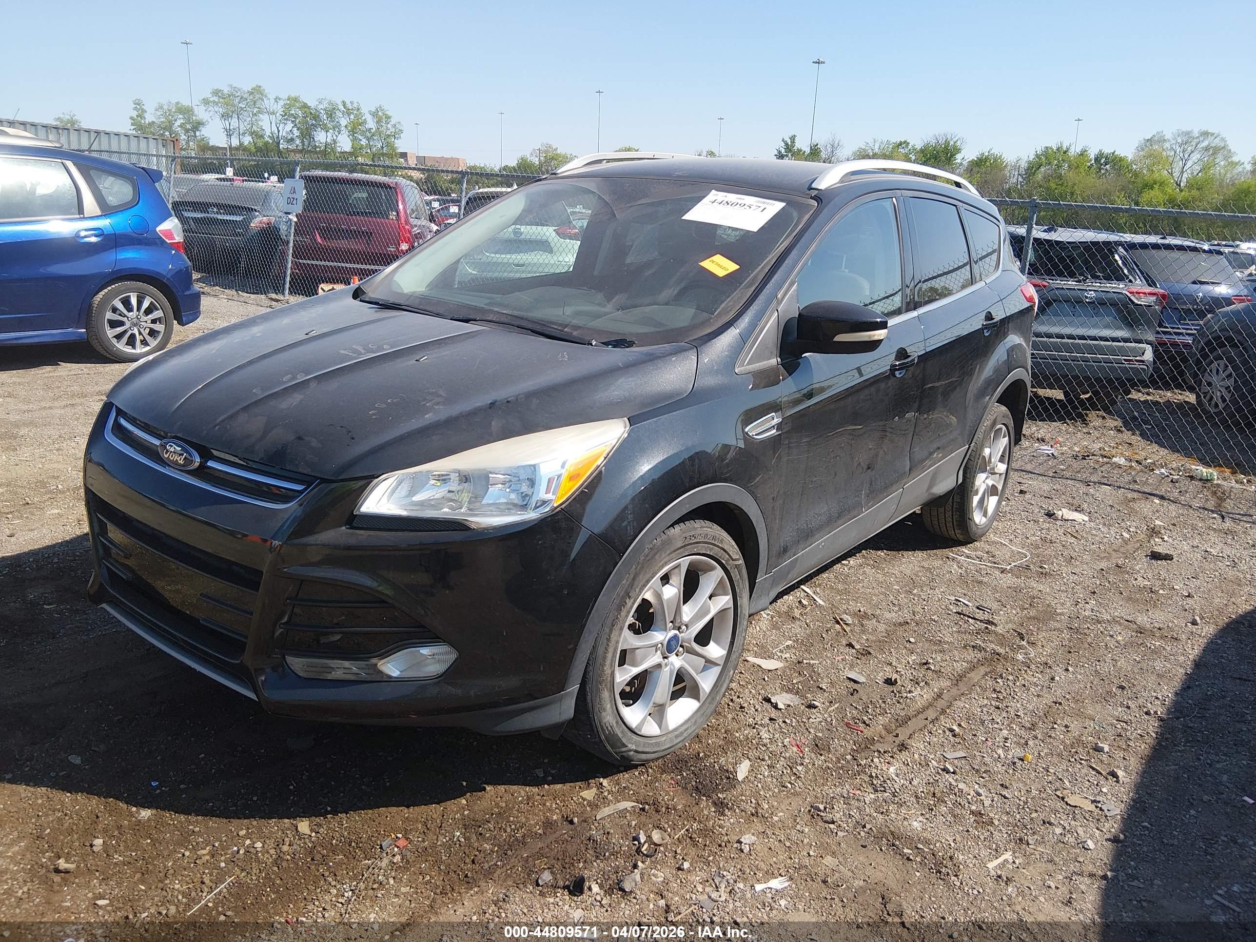 FORD ESCAPE image 2