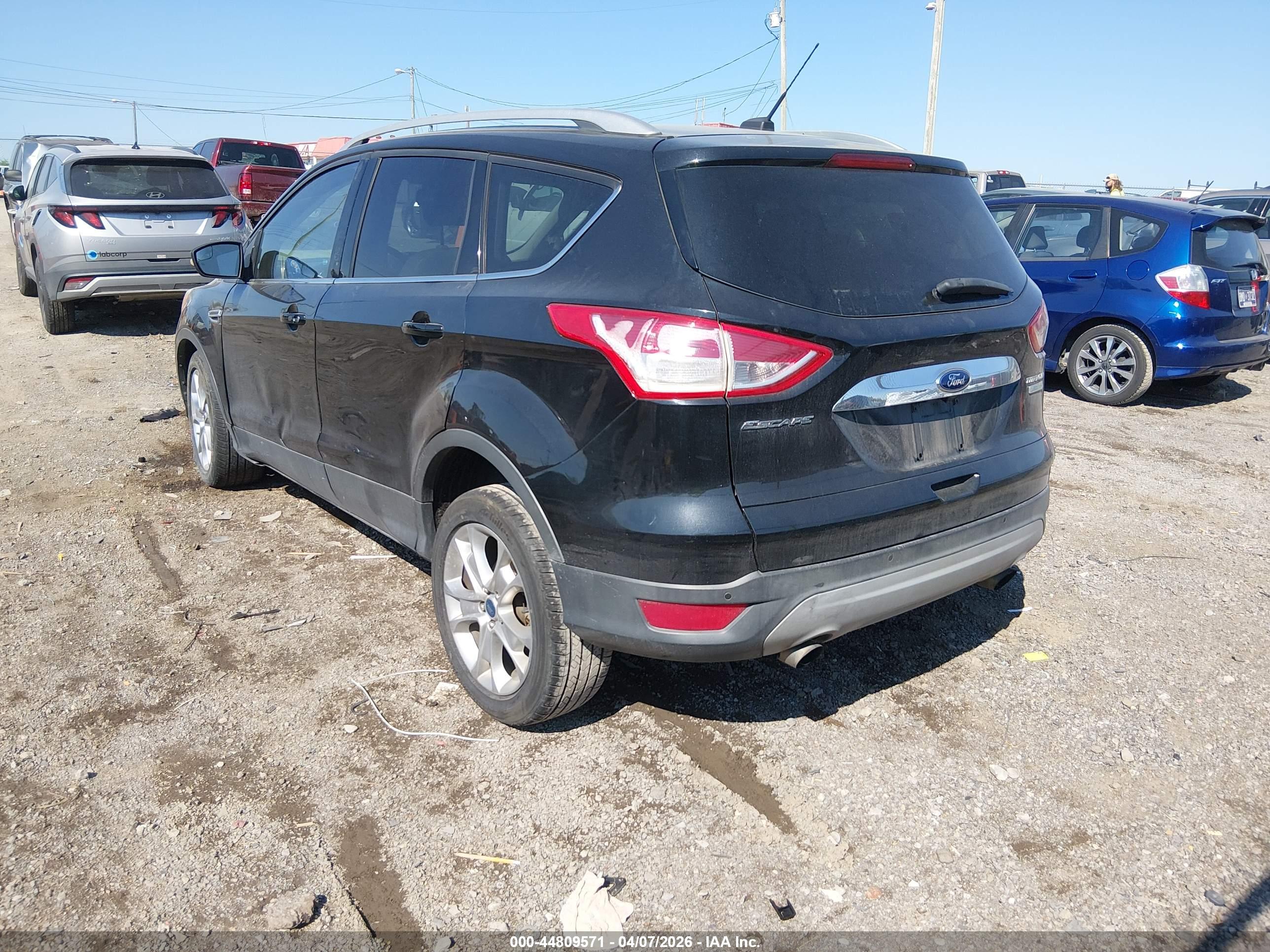FORD ESCAPE image 3