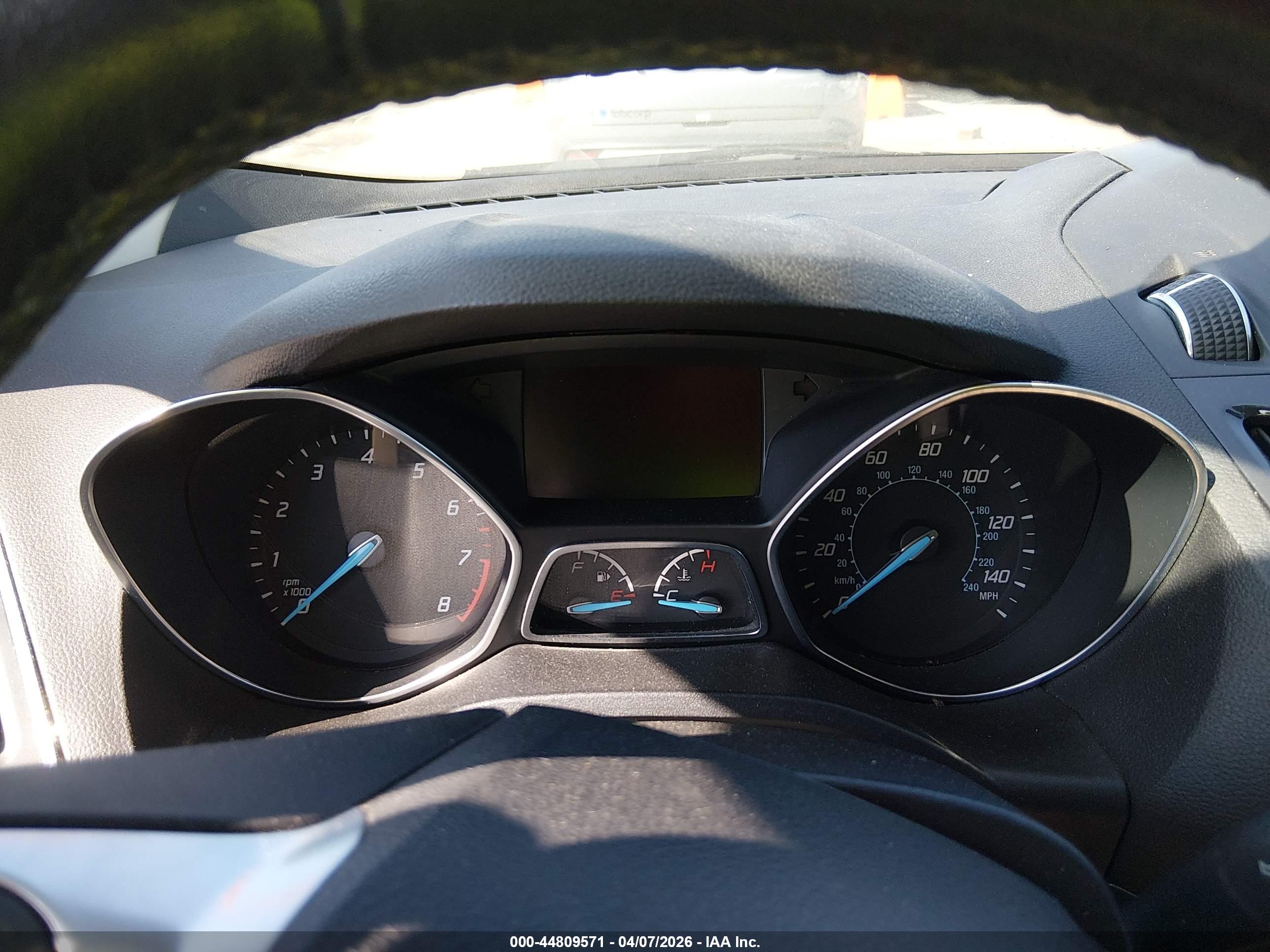 FORD ESCAPE image 7