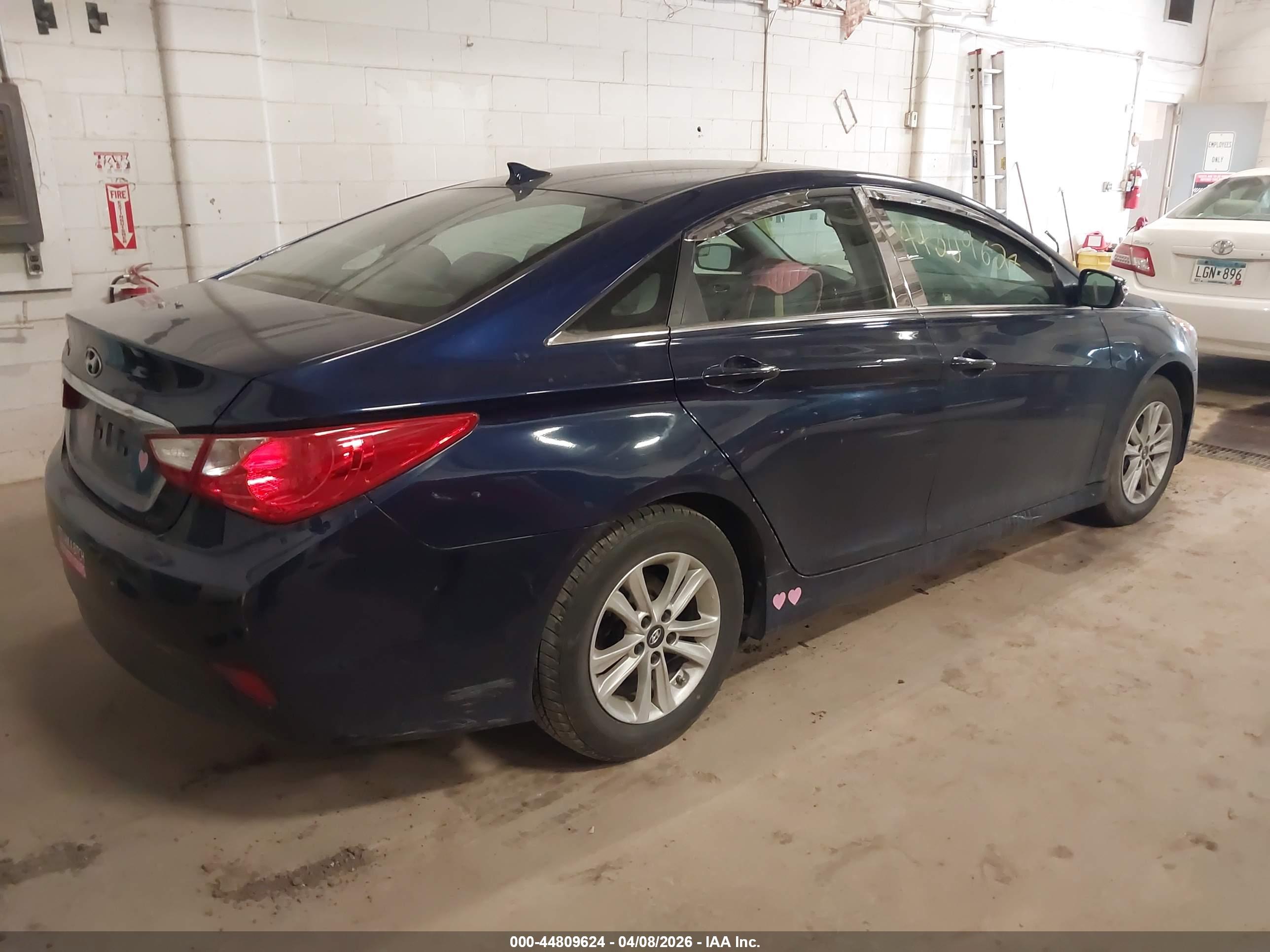 HYUNDAI SONATA image 4