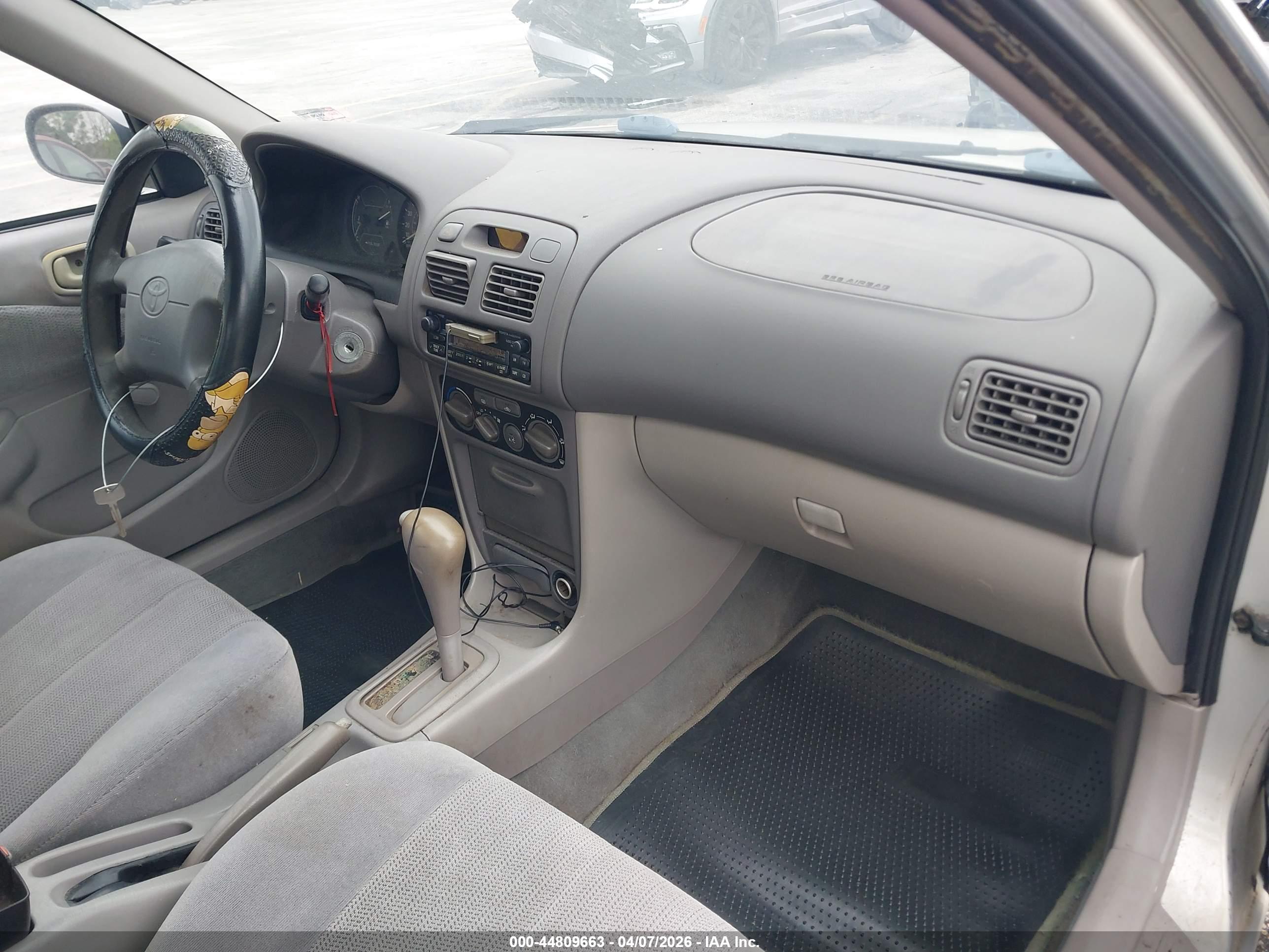TOYOTA COROLLA image 5