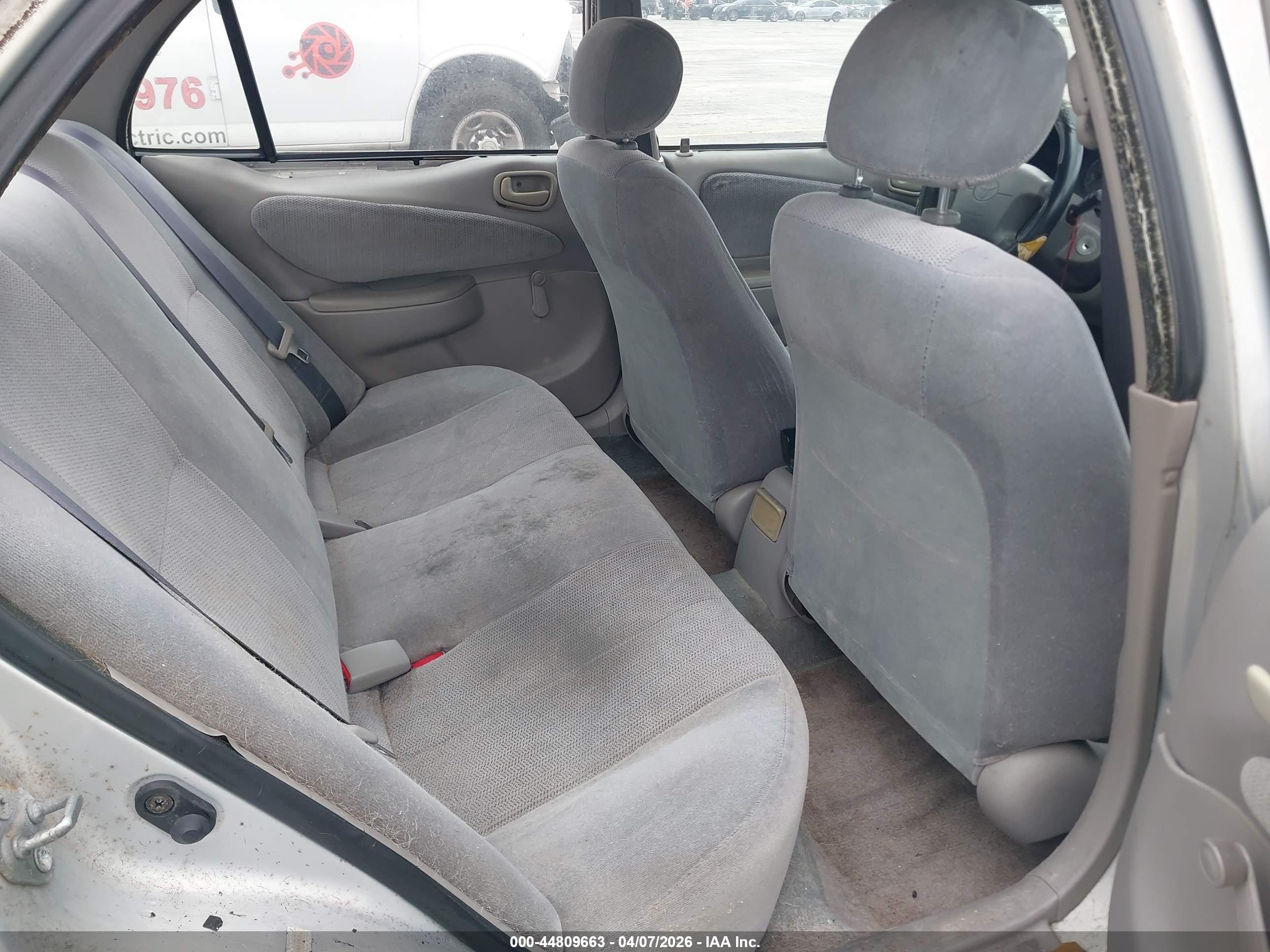 TOYOTA COROLLA image 8