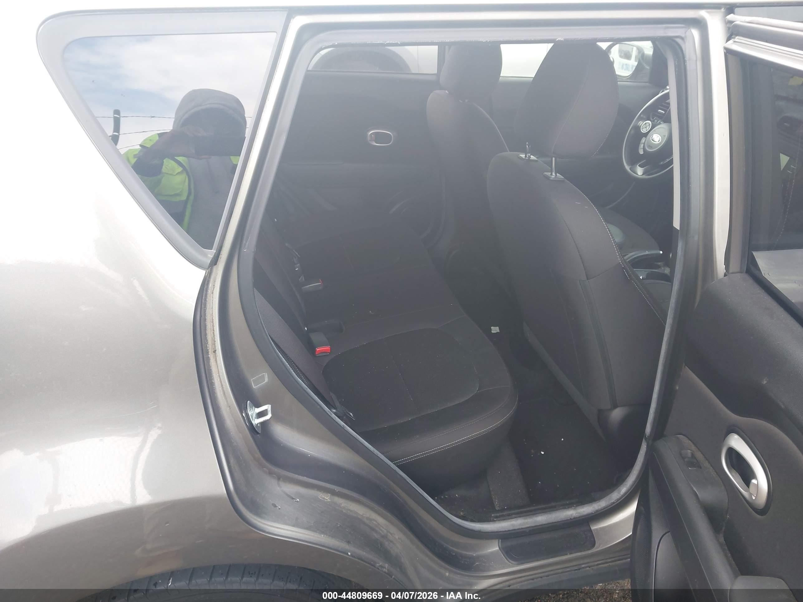 KIA SOUL image 8