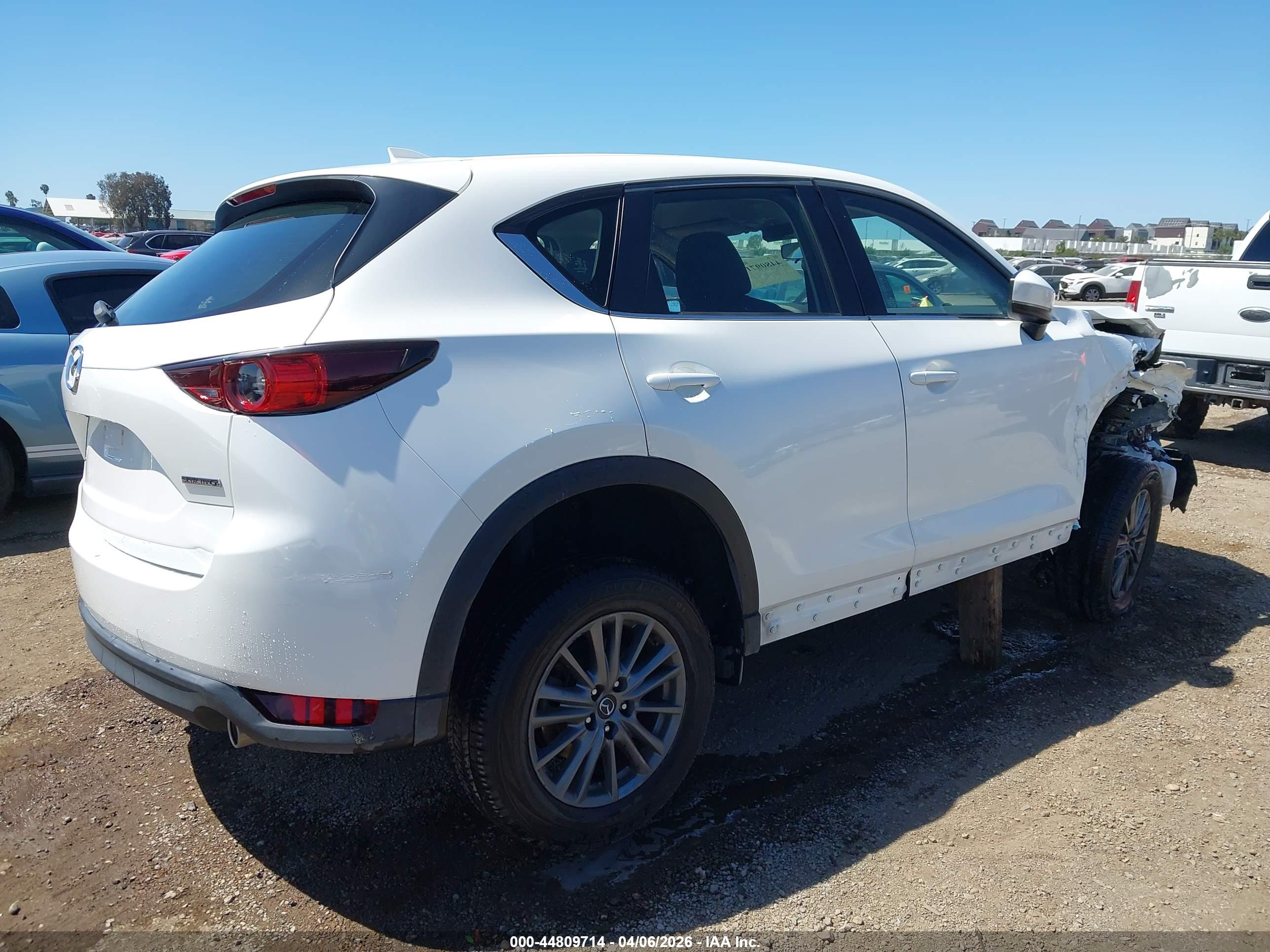 MAZDA CX-5 image 4