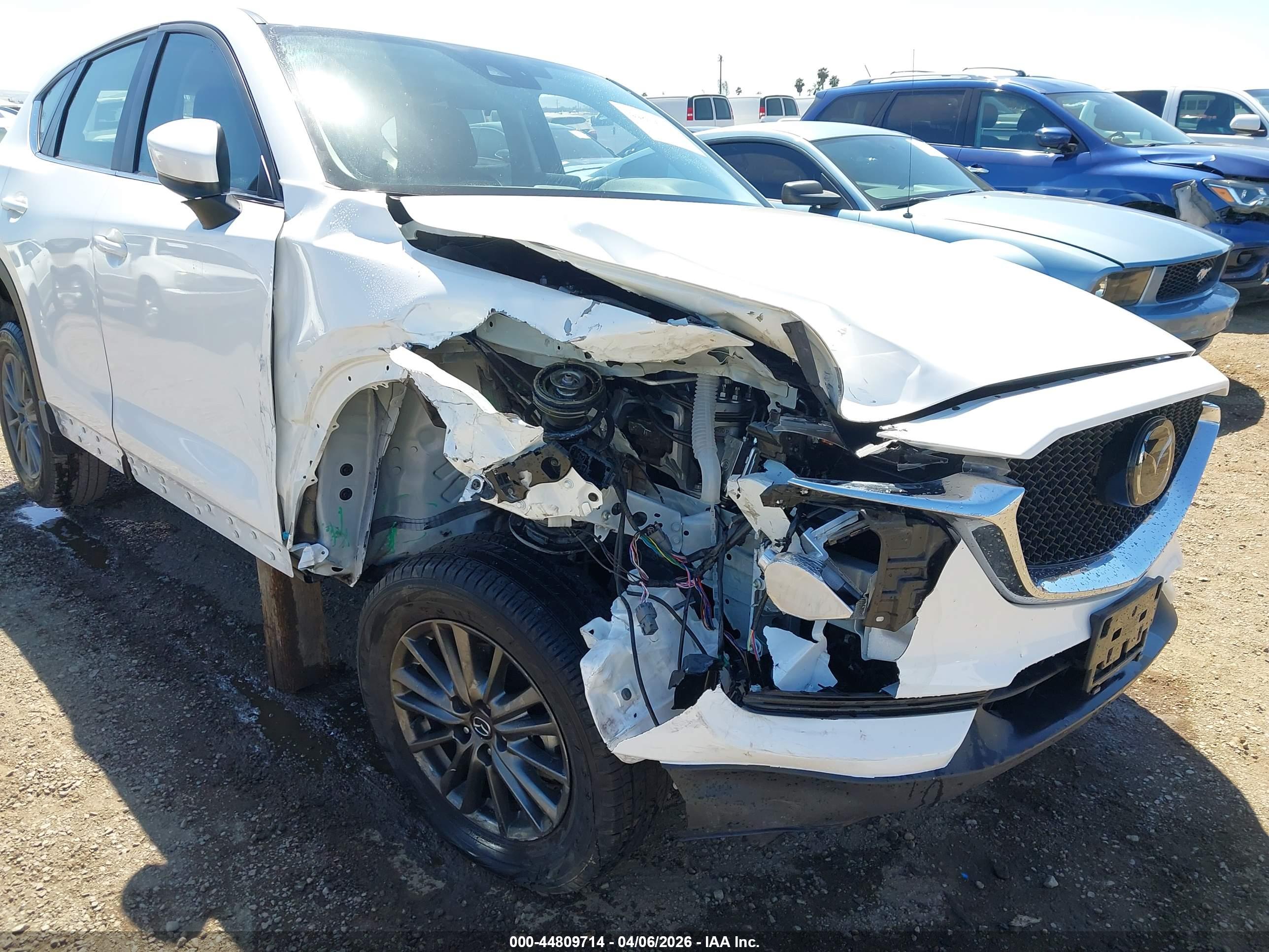 MAZDA CX-5 image 6