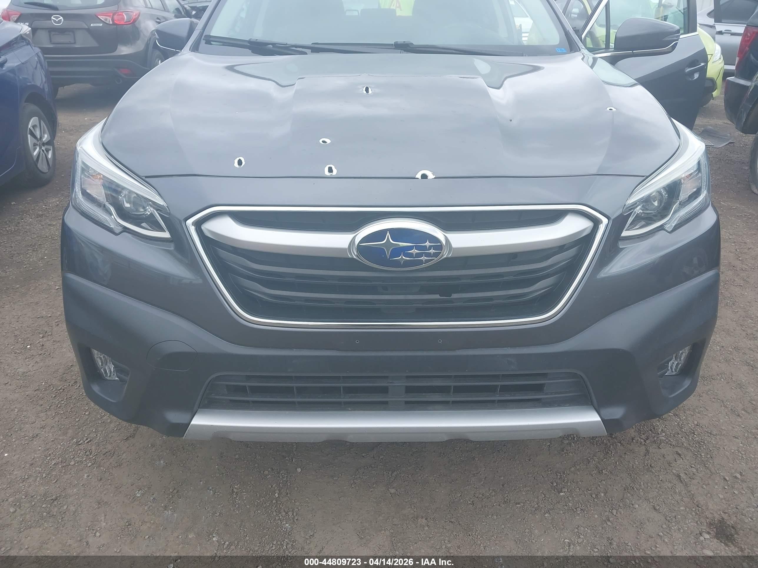SUBARU OUTBACK image 6