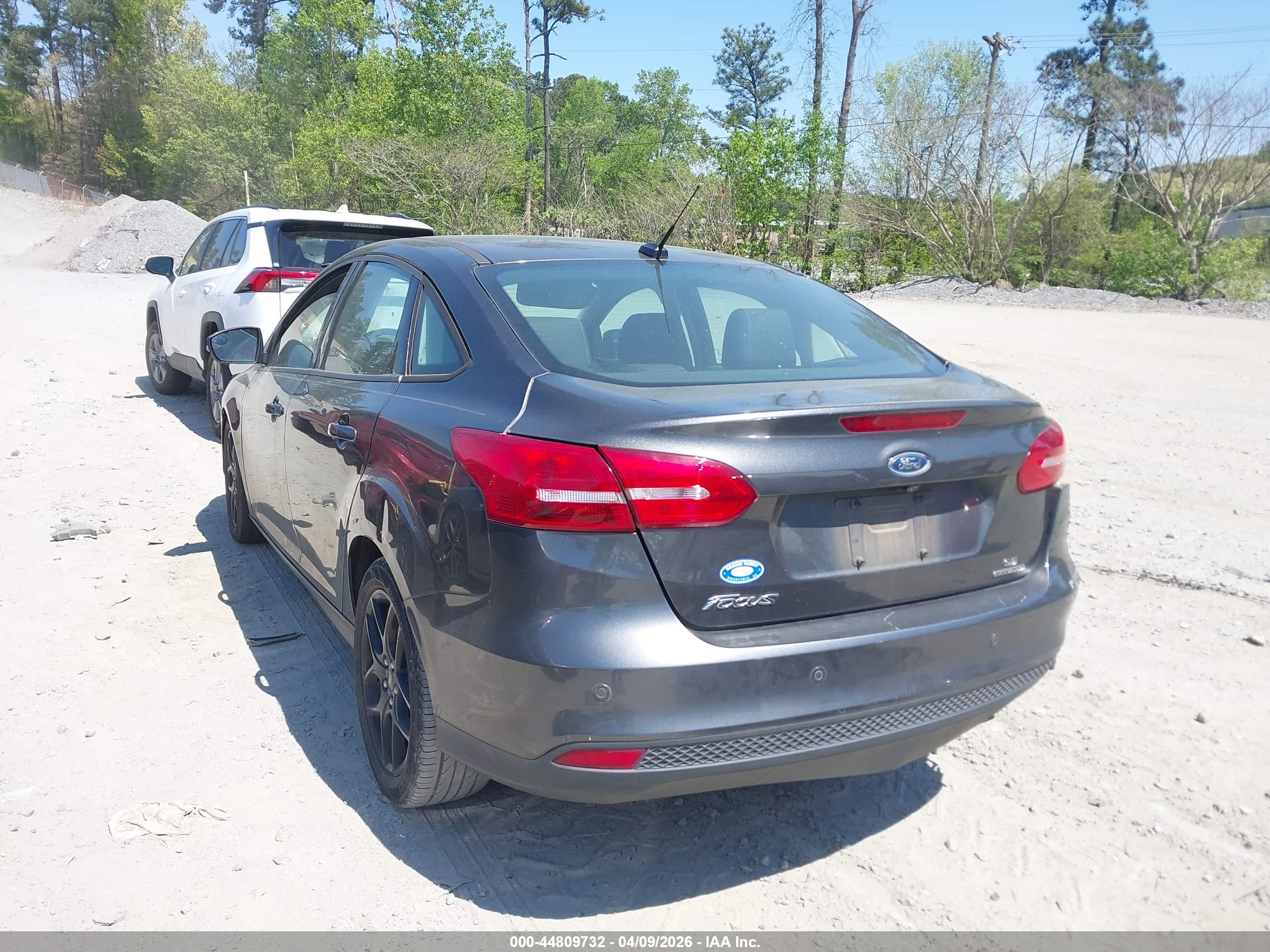 FORD FOCUS image 3