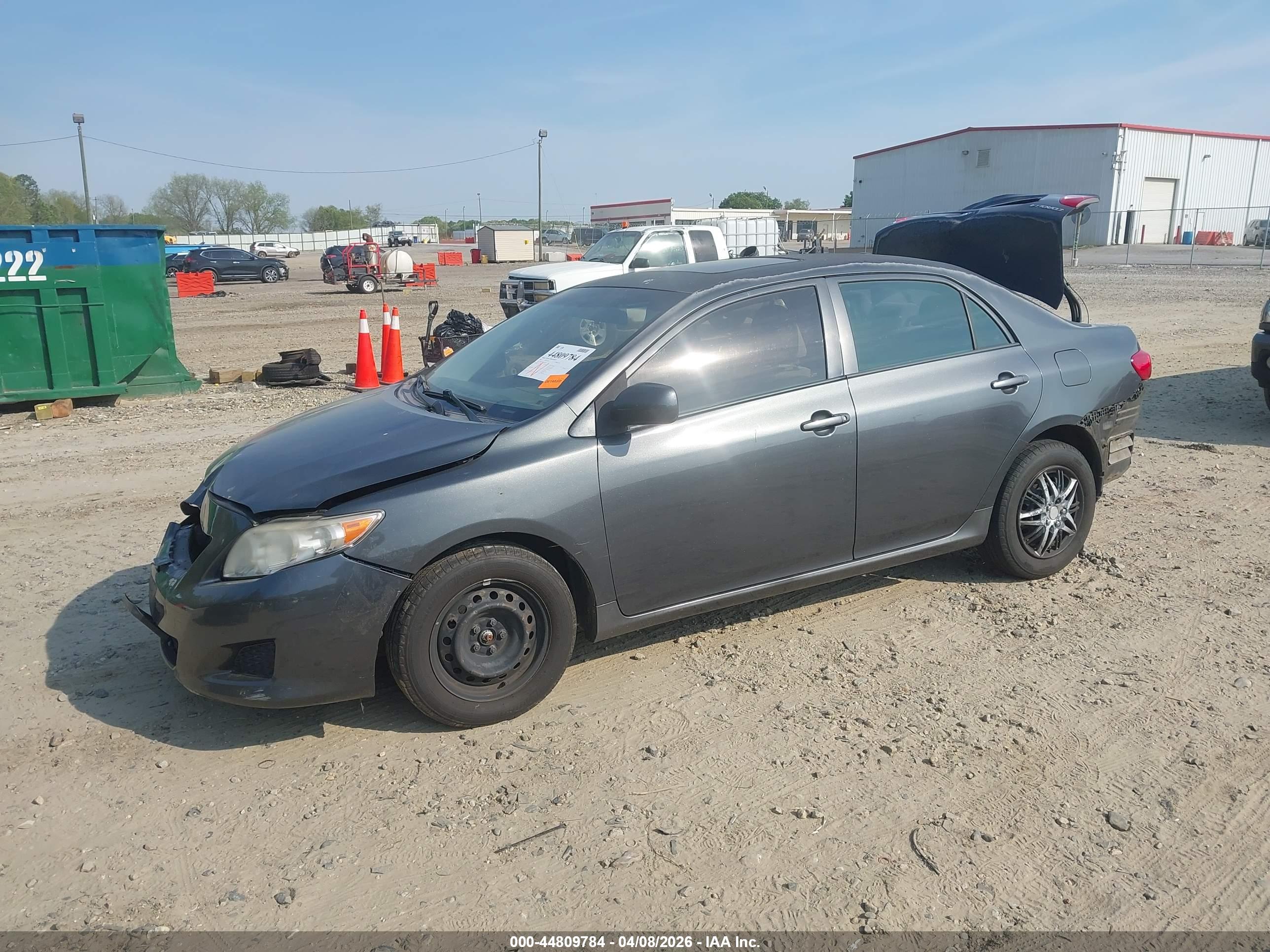 TOYOTA COROLLA image 2
