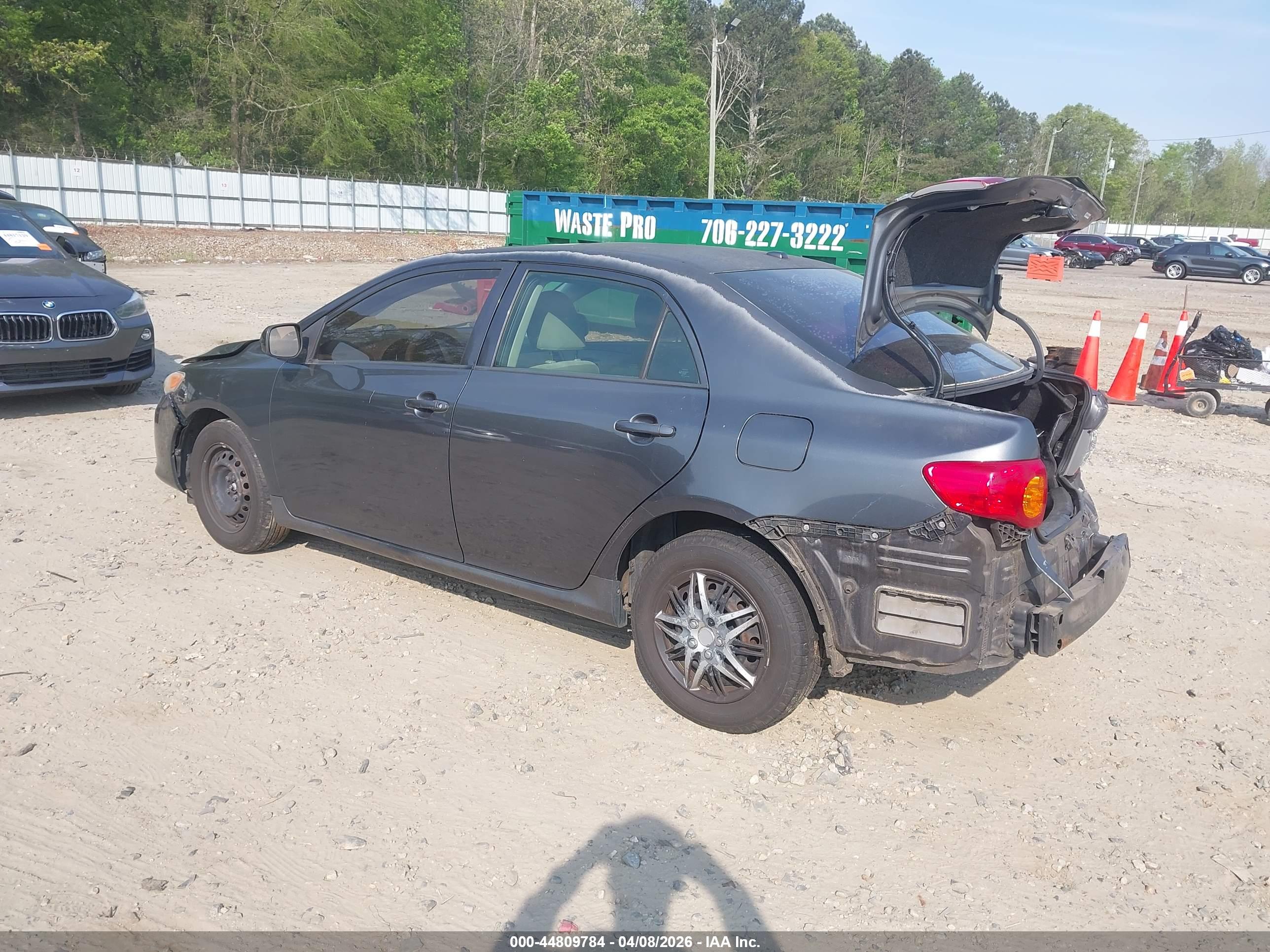TOYOTA COROLLA image 3
