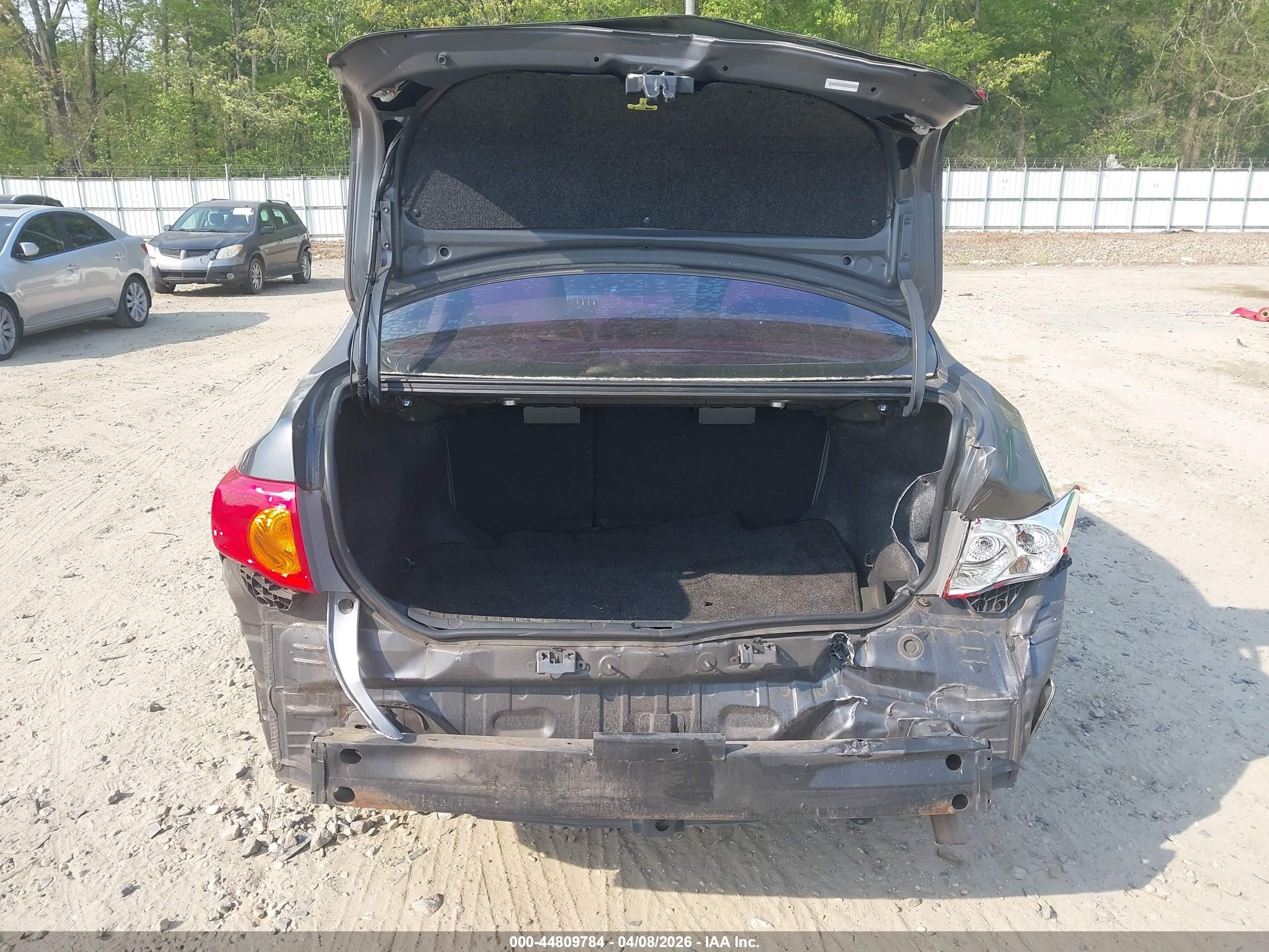 TOYOTA COROLLA image 6