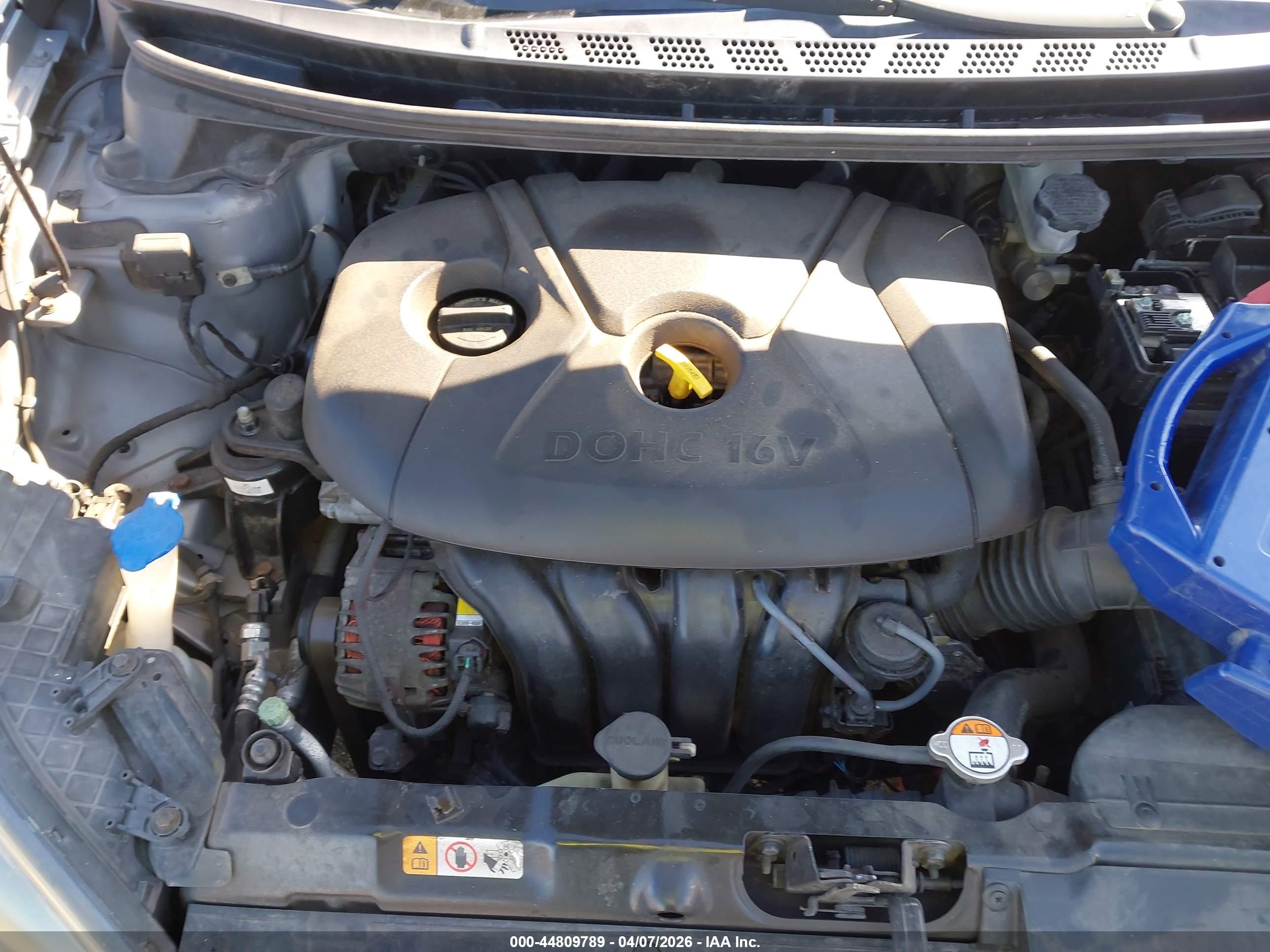 HYUNDAI ELANTRA image 10