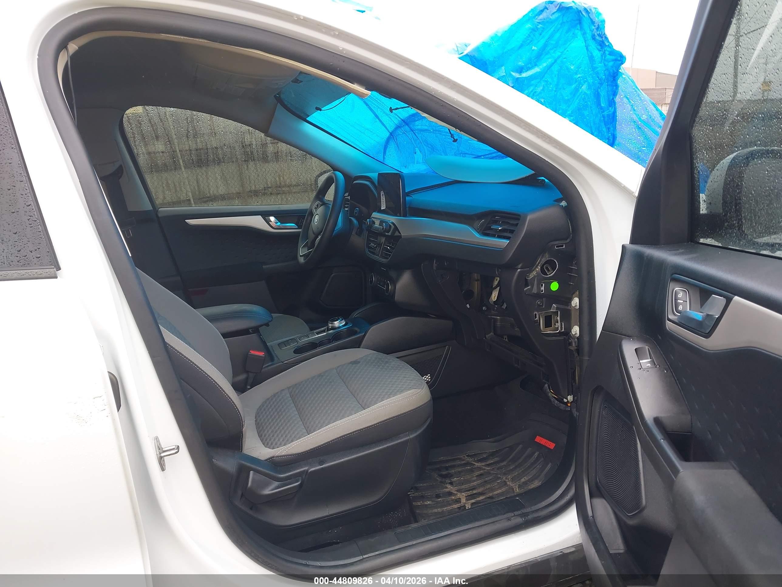 FORD ESCAPE image 5