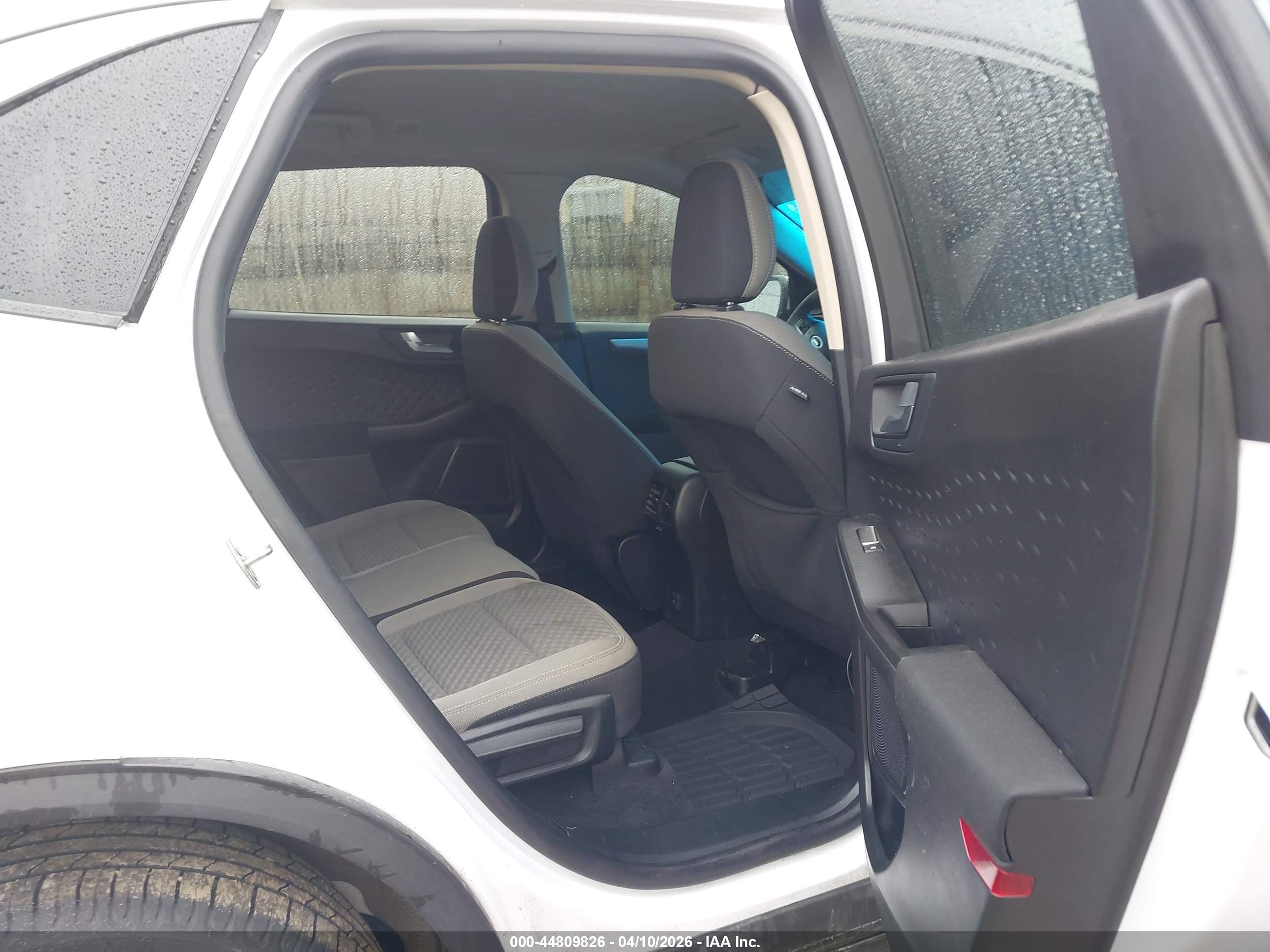 FORD ESCAPE image 8