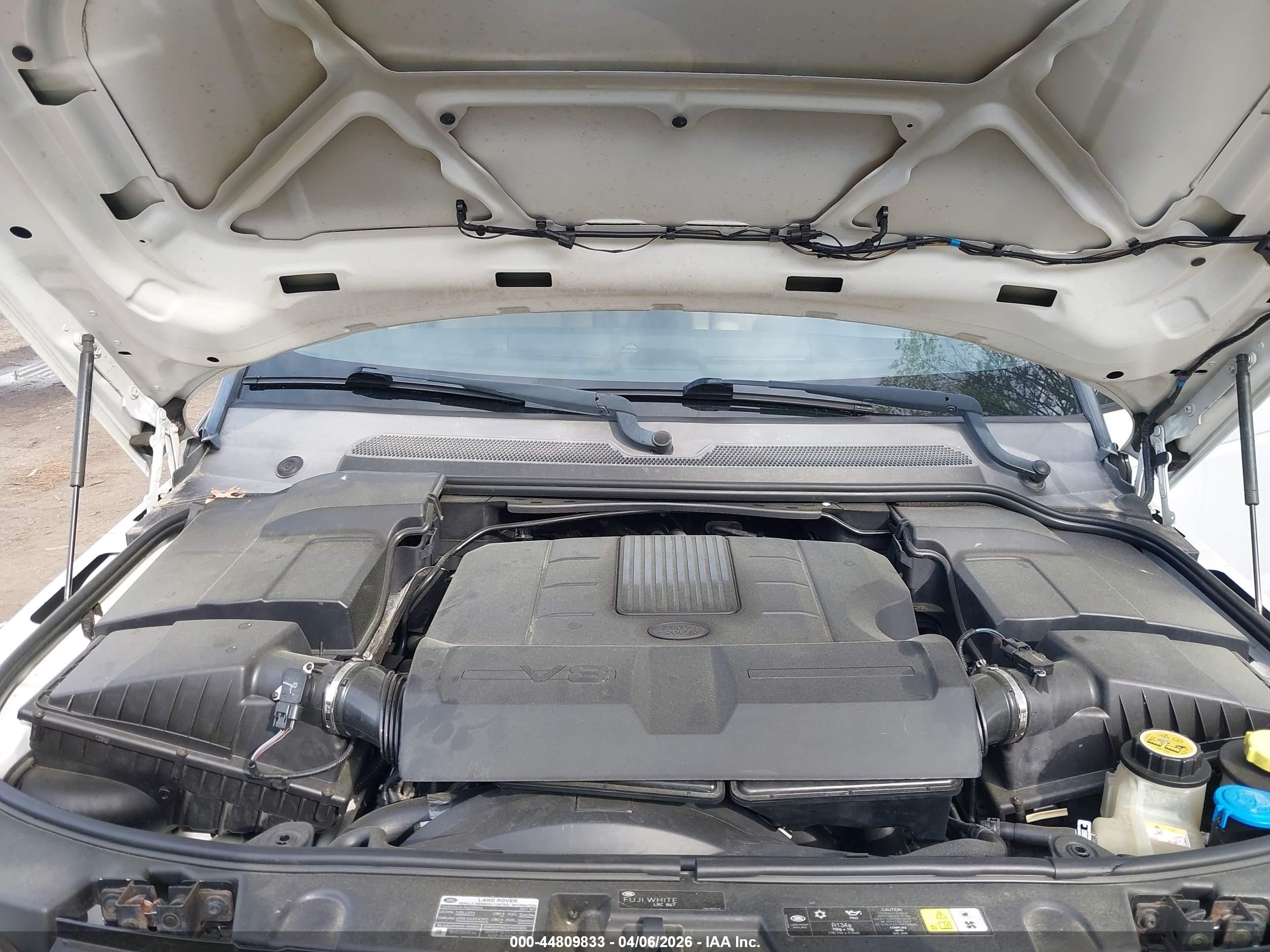 LAND ROVER image 10