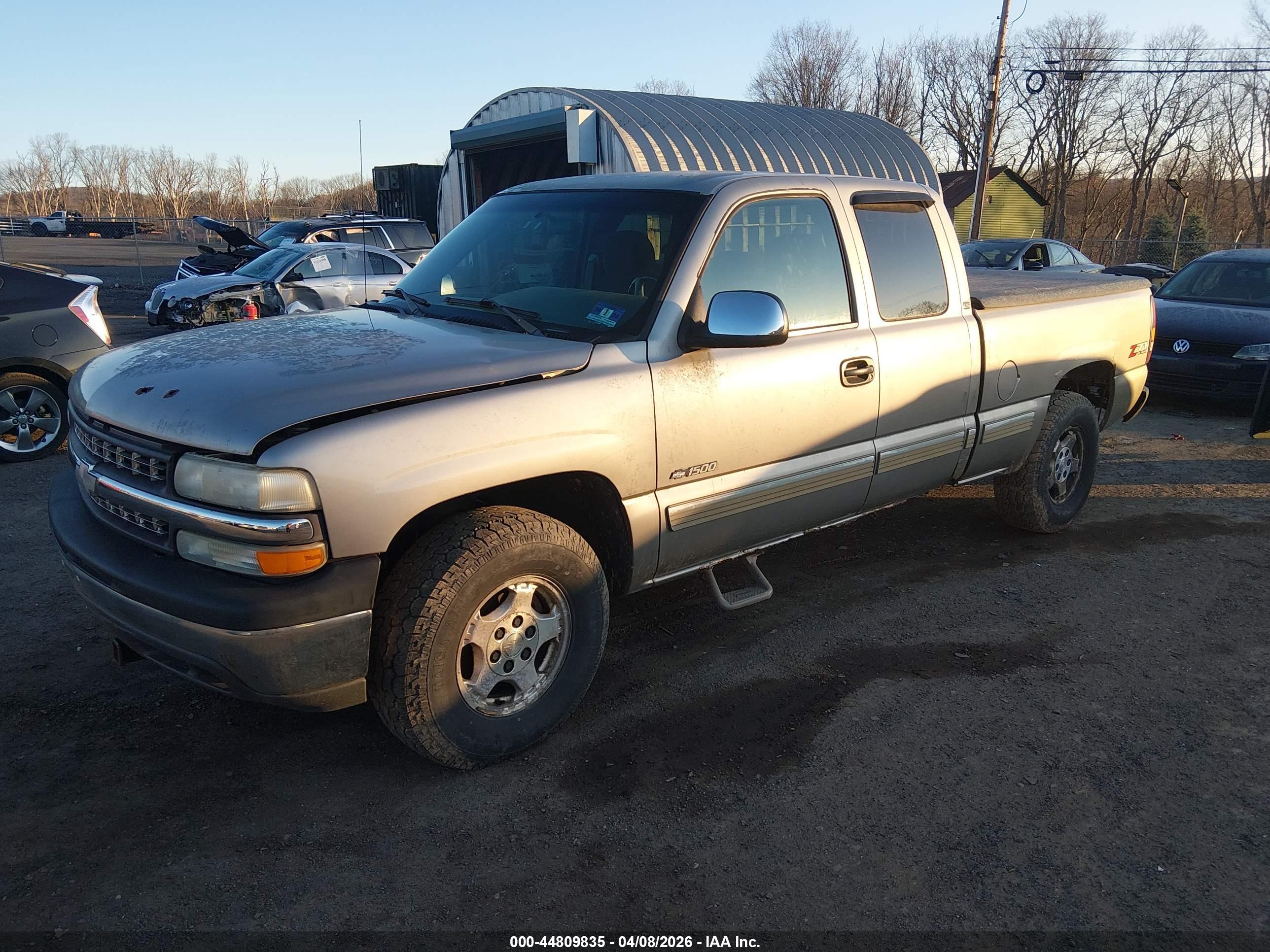 CHEVROLET SILVERADO image 2
