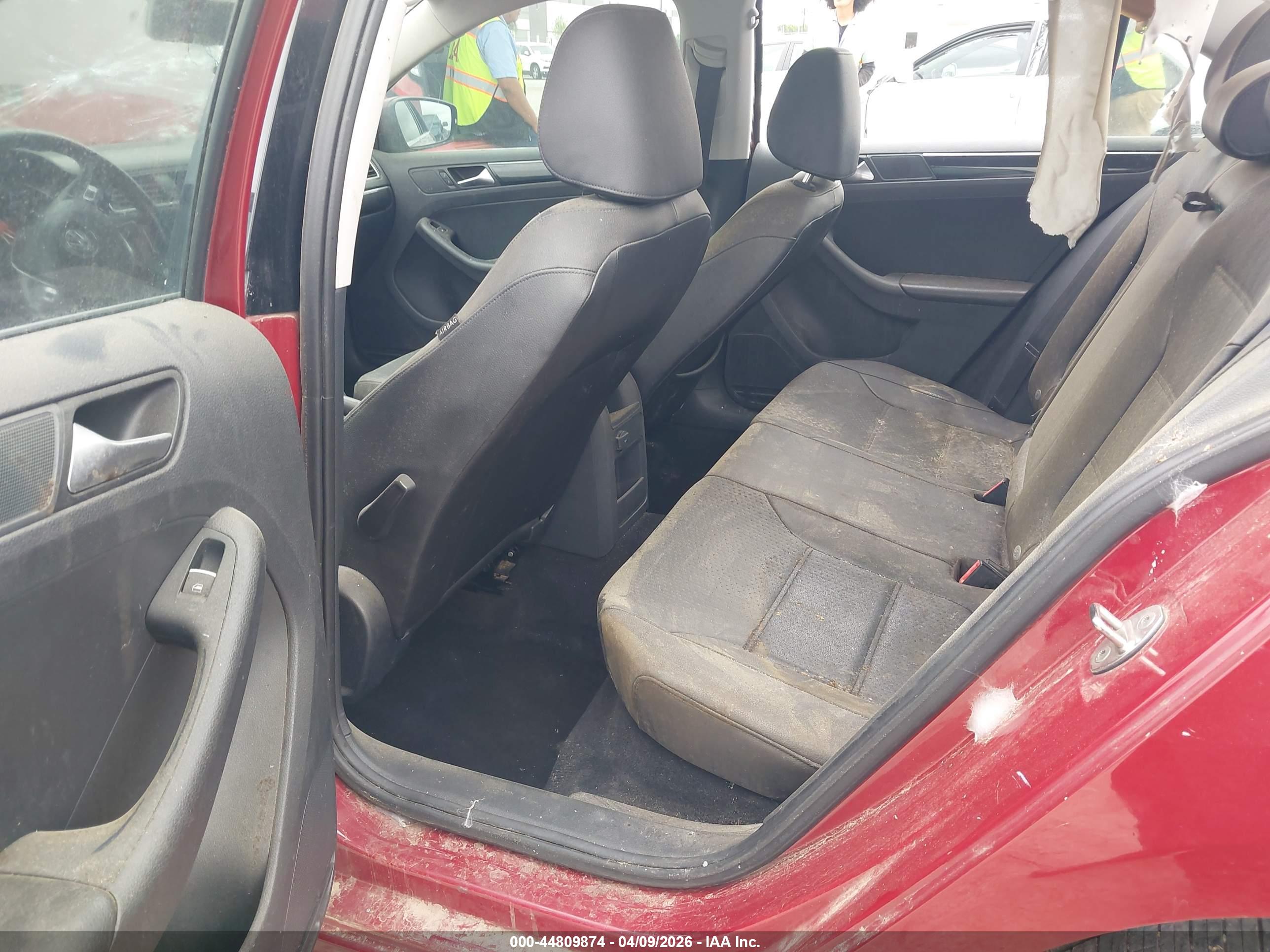 VOLKSWAGEN JETTA image 8