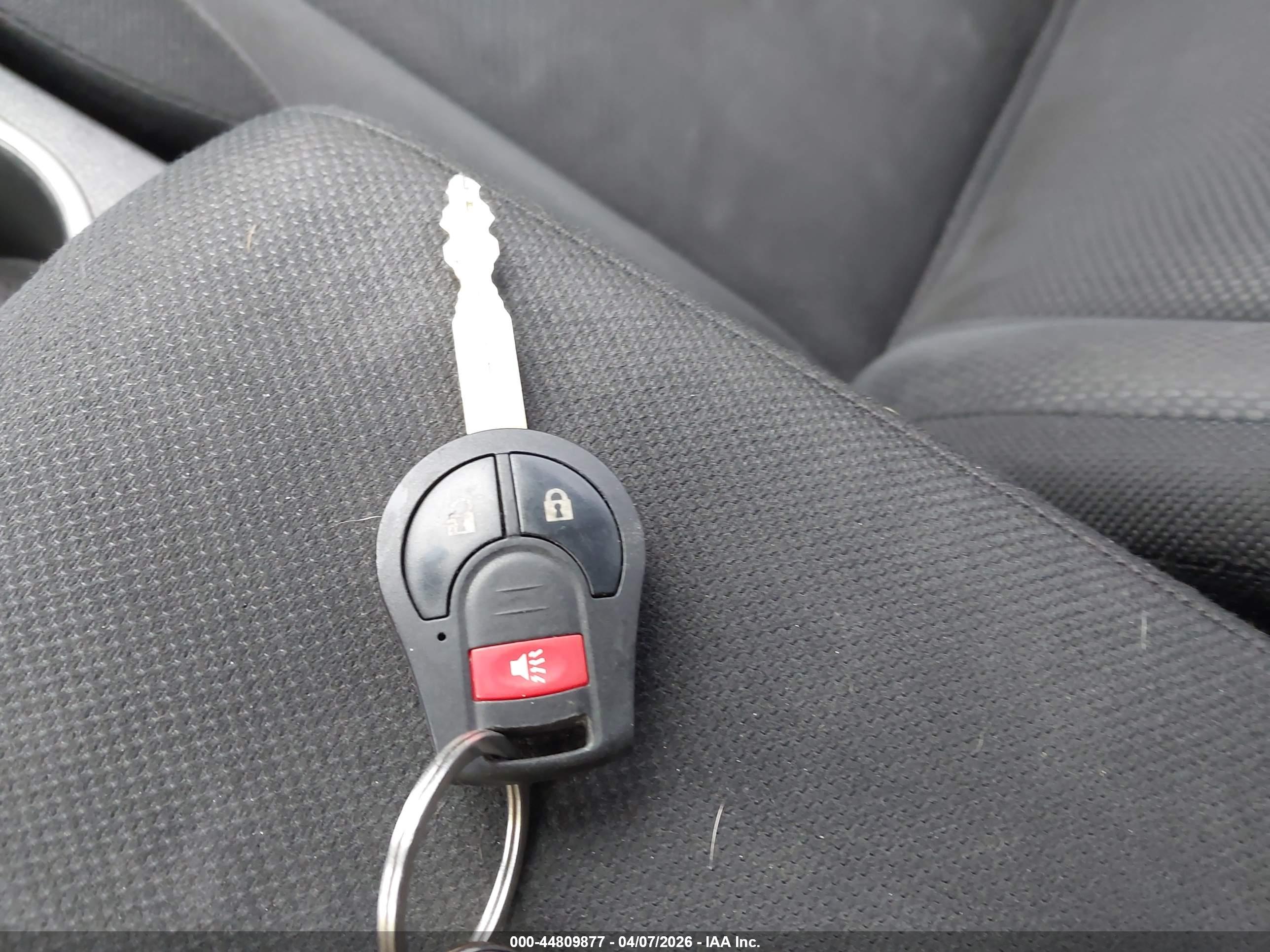 NISSAN ROGUE image 11