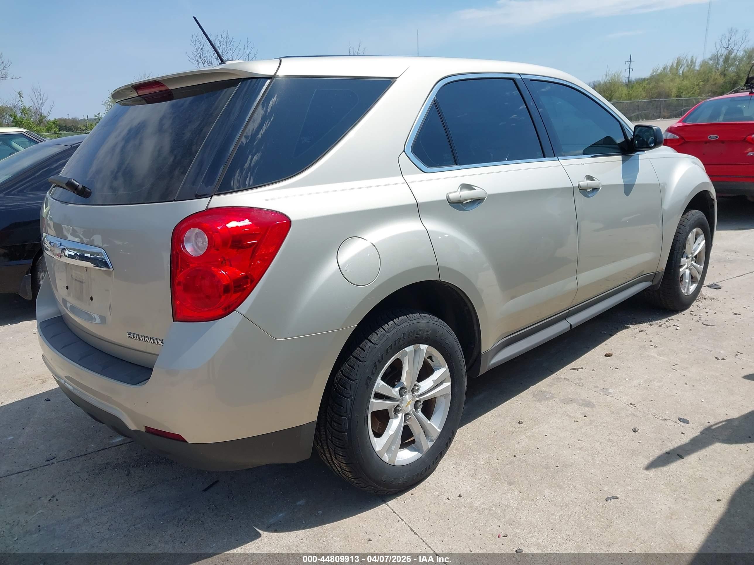 CHEVROLET EQUINOX image 4