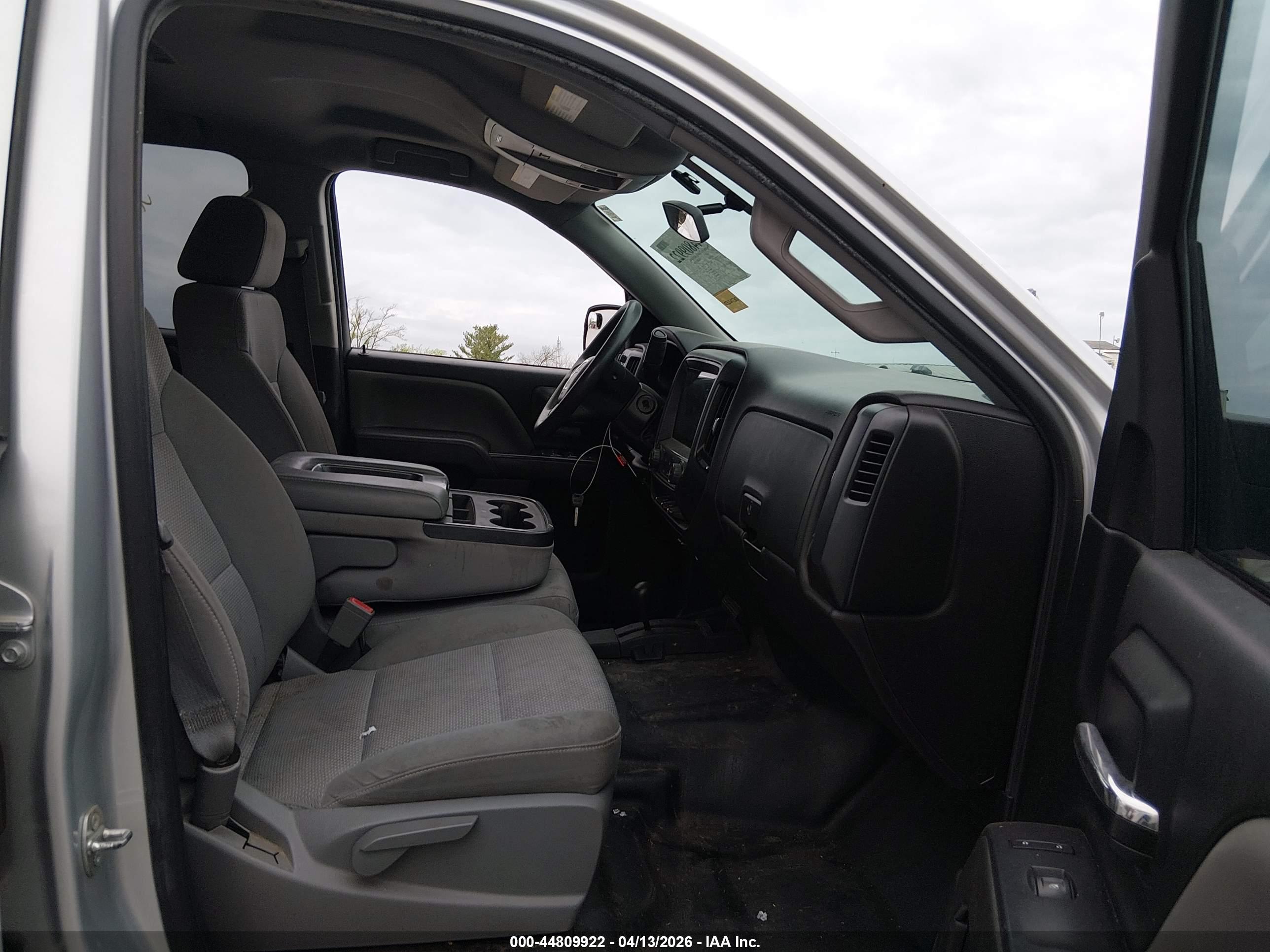 GMC SIERRA image 5
