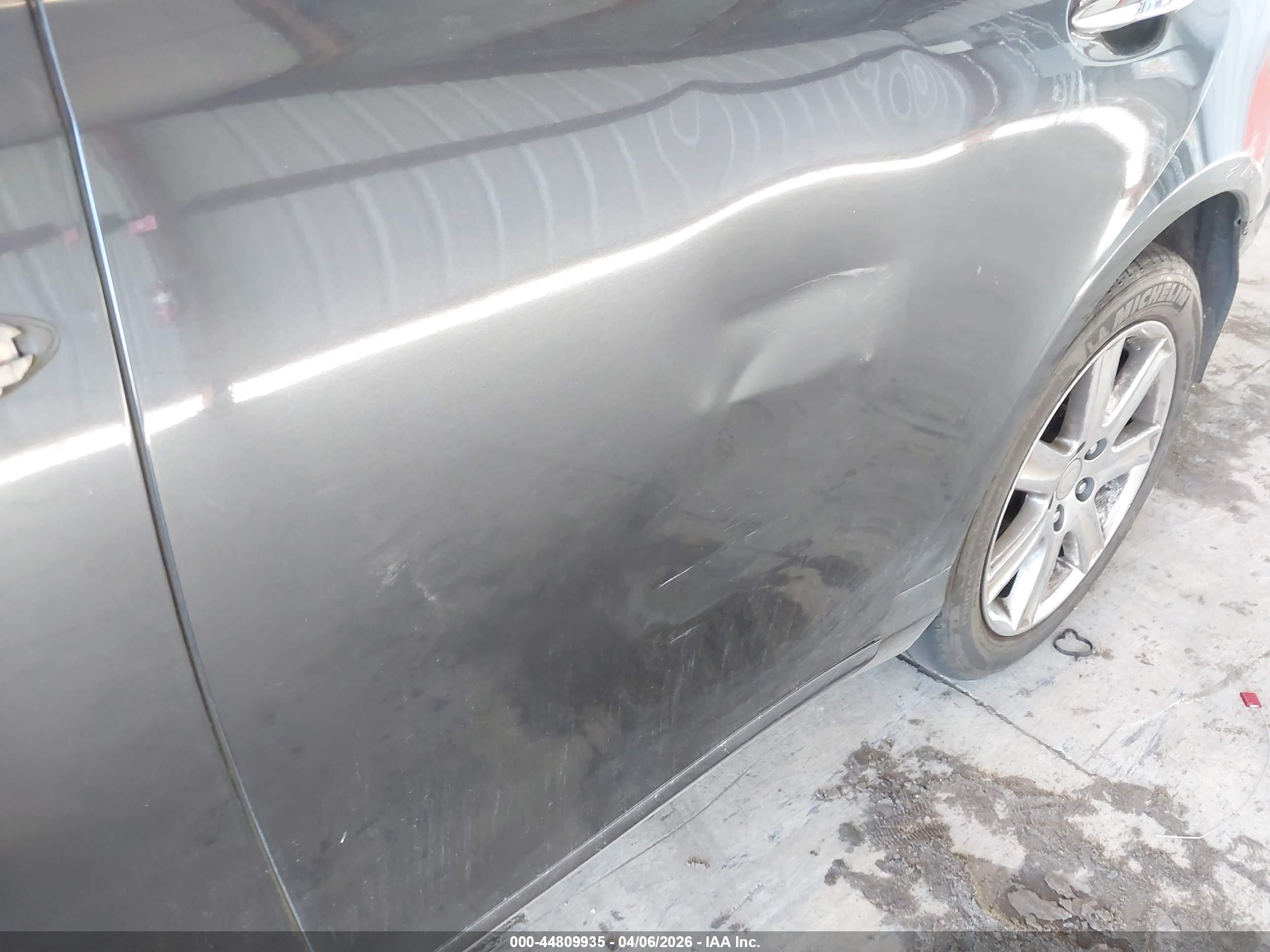 LEXUS ES image 6