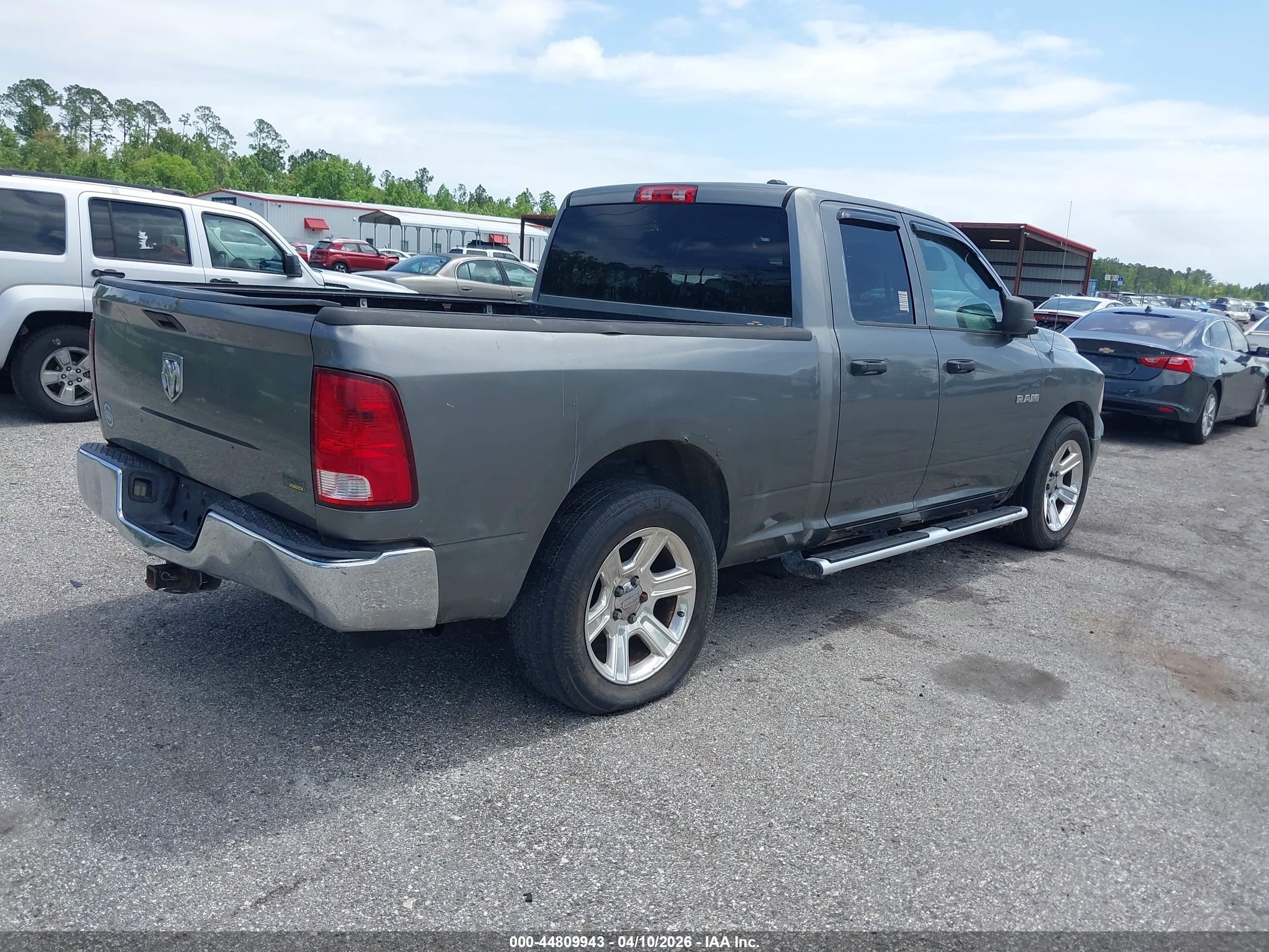 DODGE RAM image 4