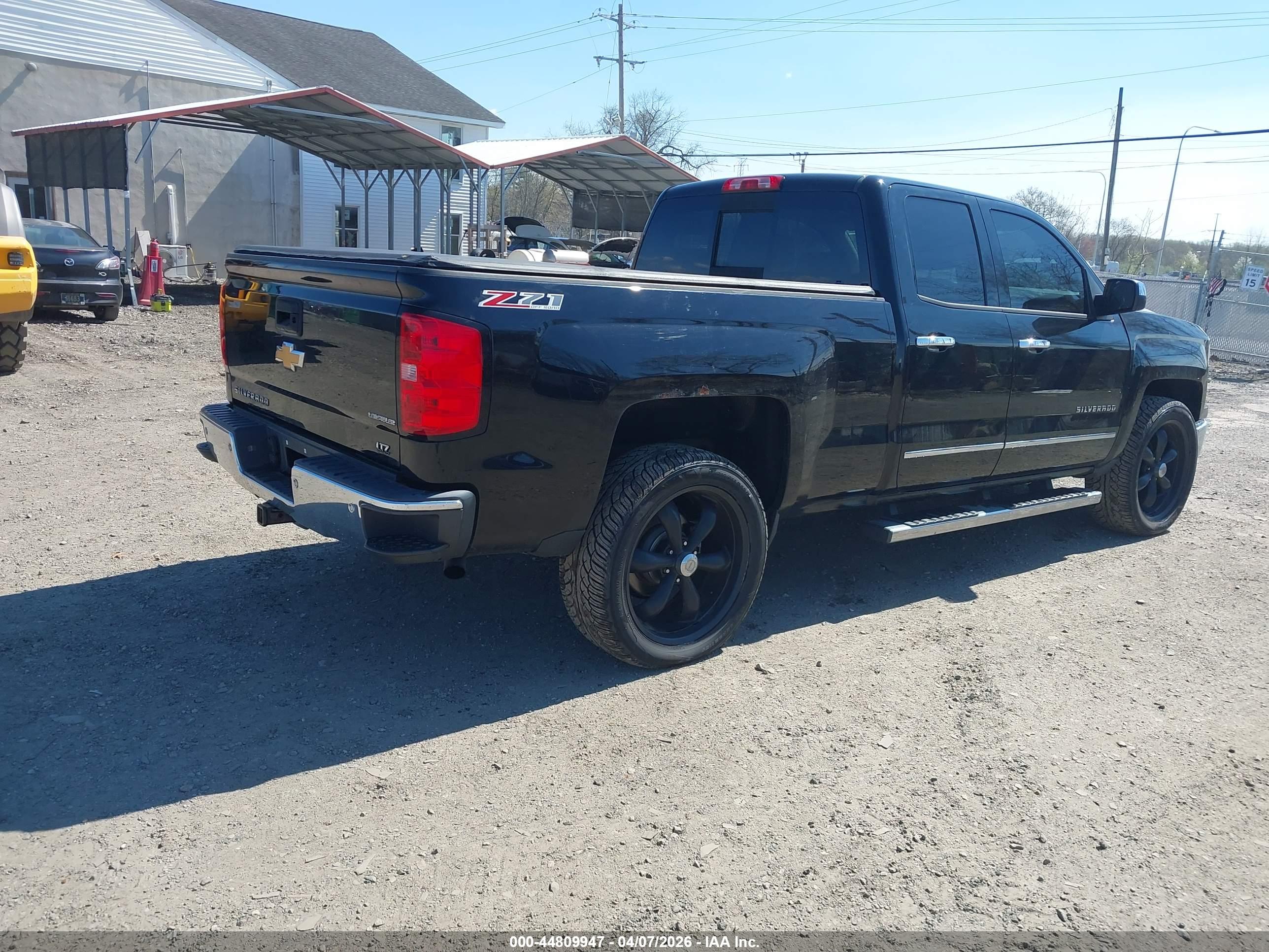 CHEVROLET SILVERADO image 4