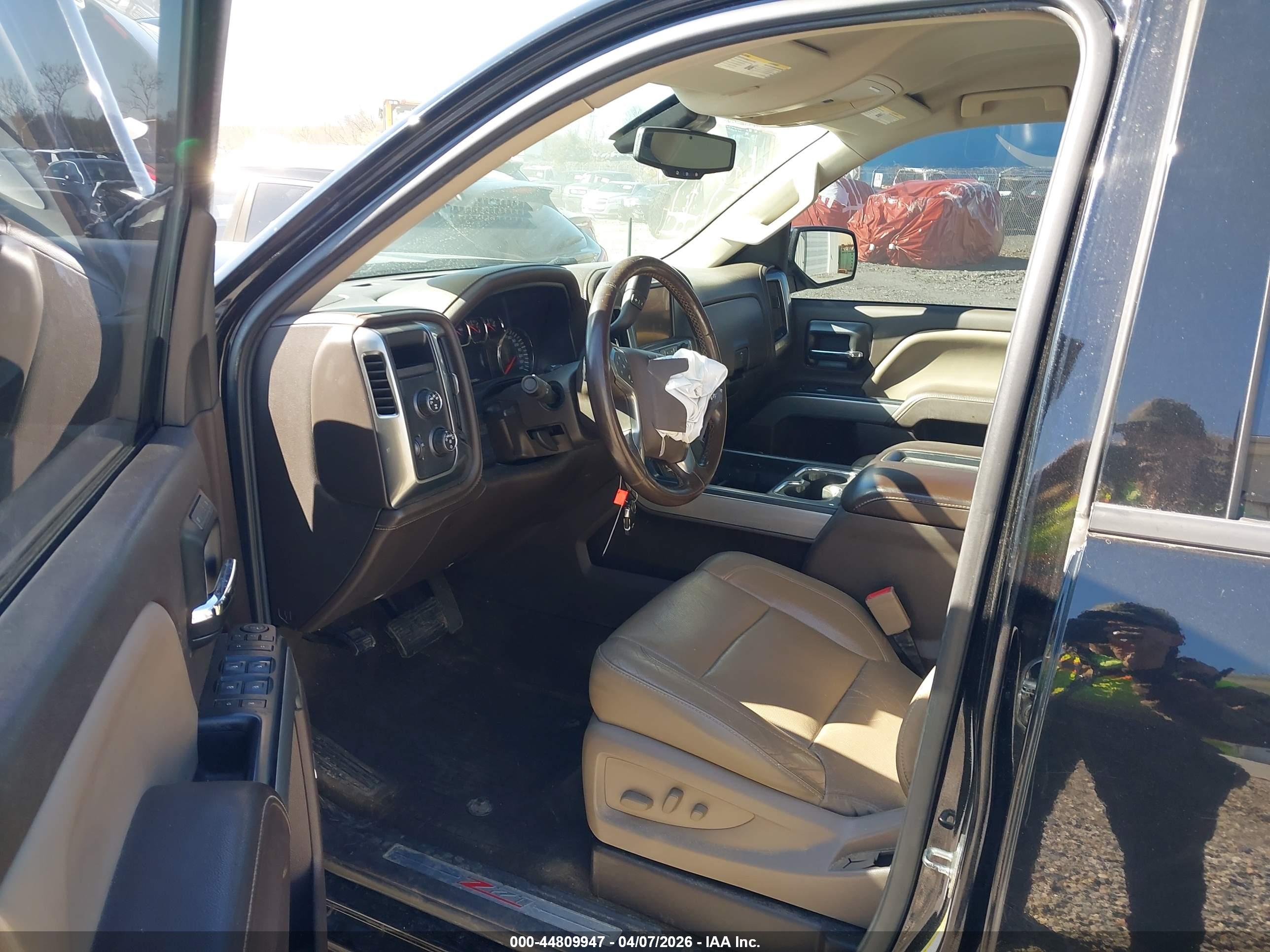 CHEVROLET SILVERADO image 5