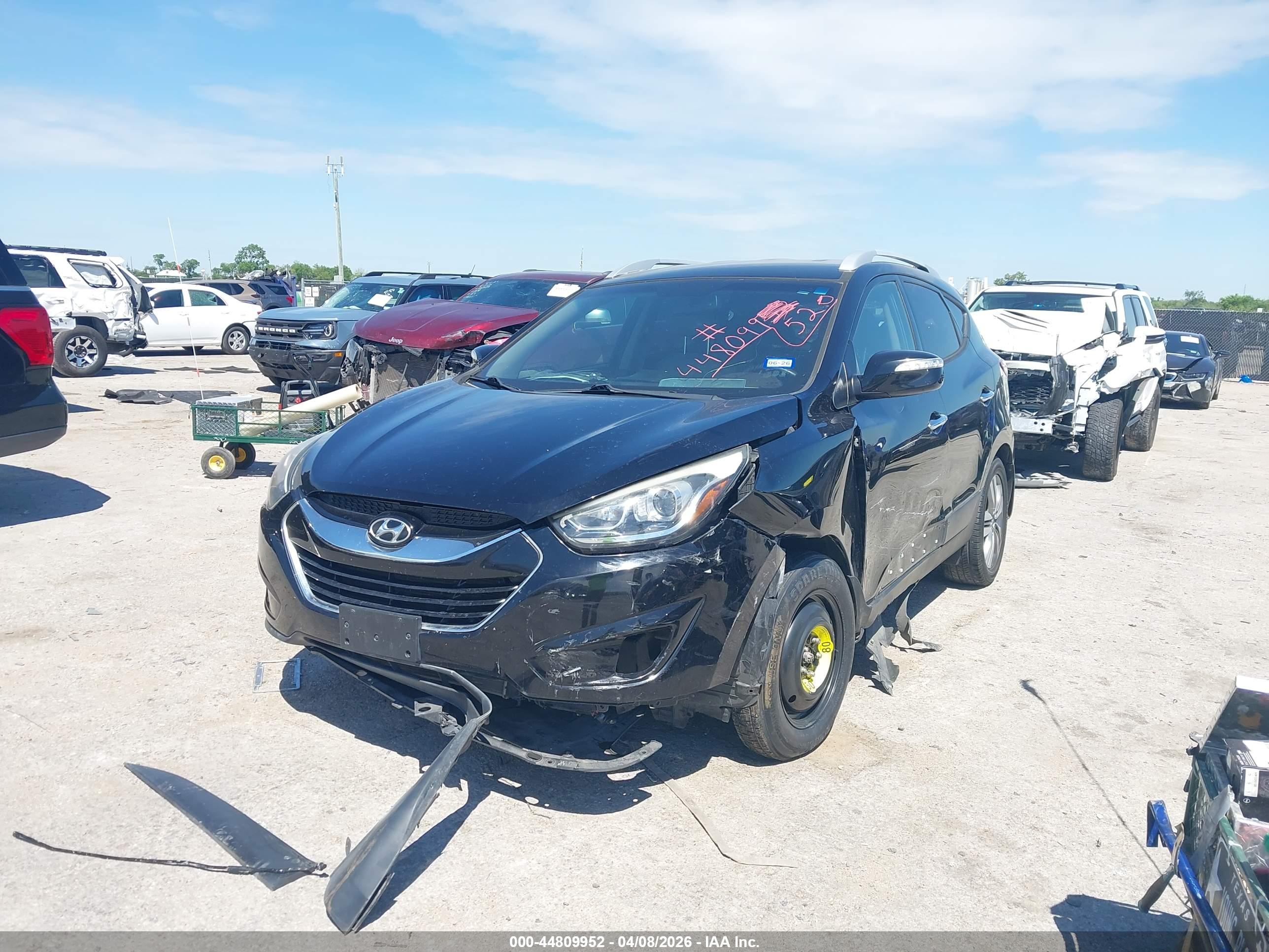 HYUNDAI TUCSON image 2