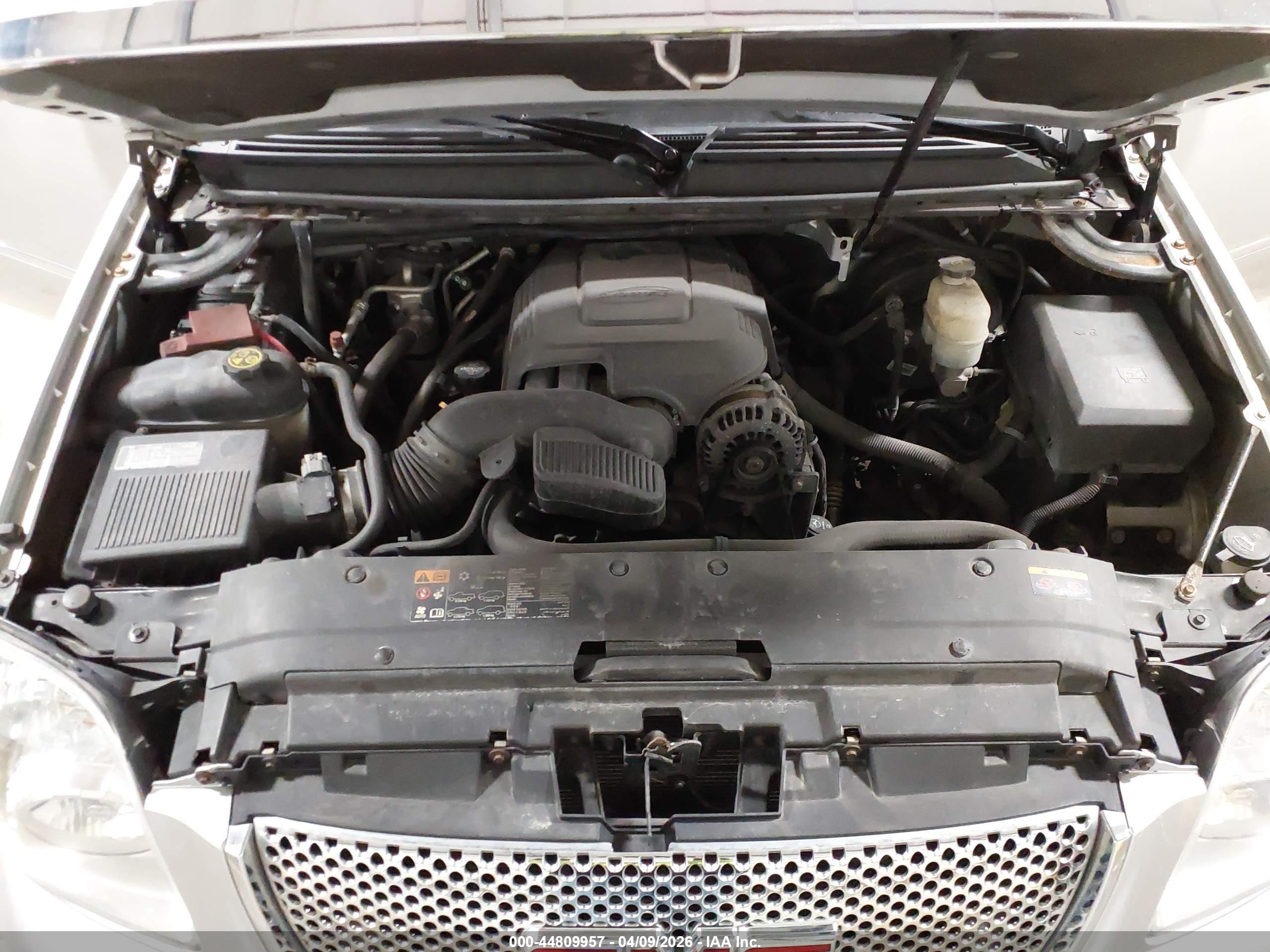 GMC YUKON image 10