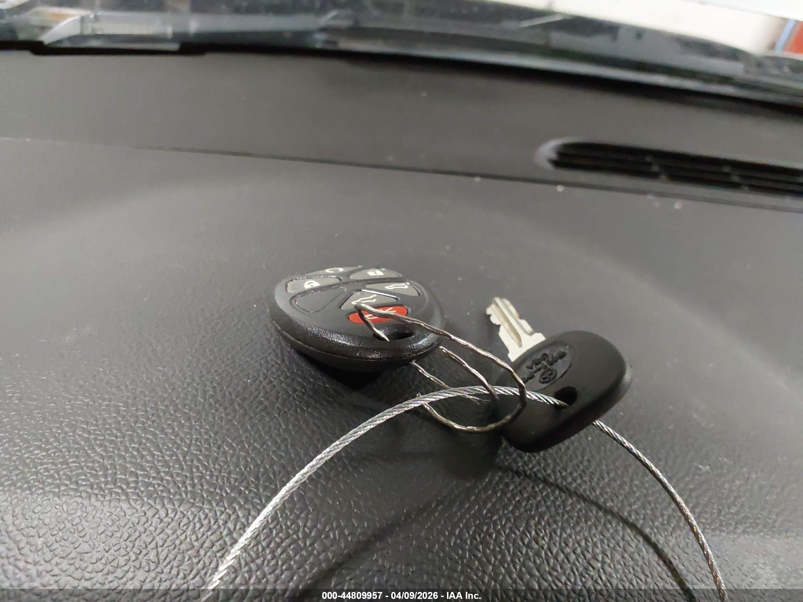 GMC YUKON image 11
