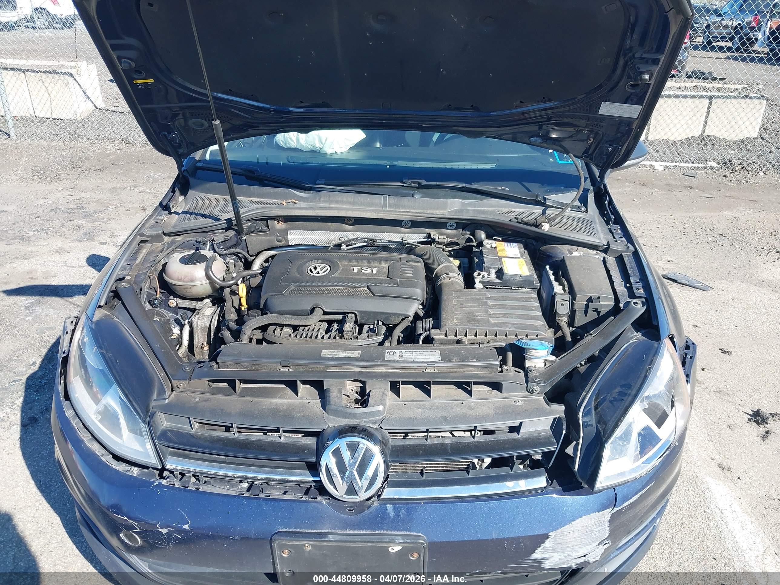 VOLKSWAGEN GOLF image 10